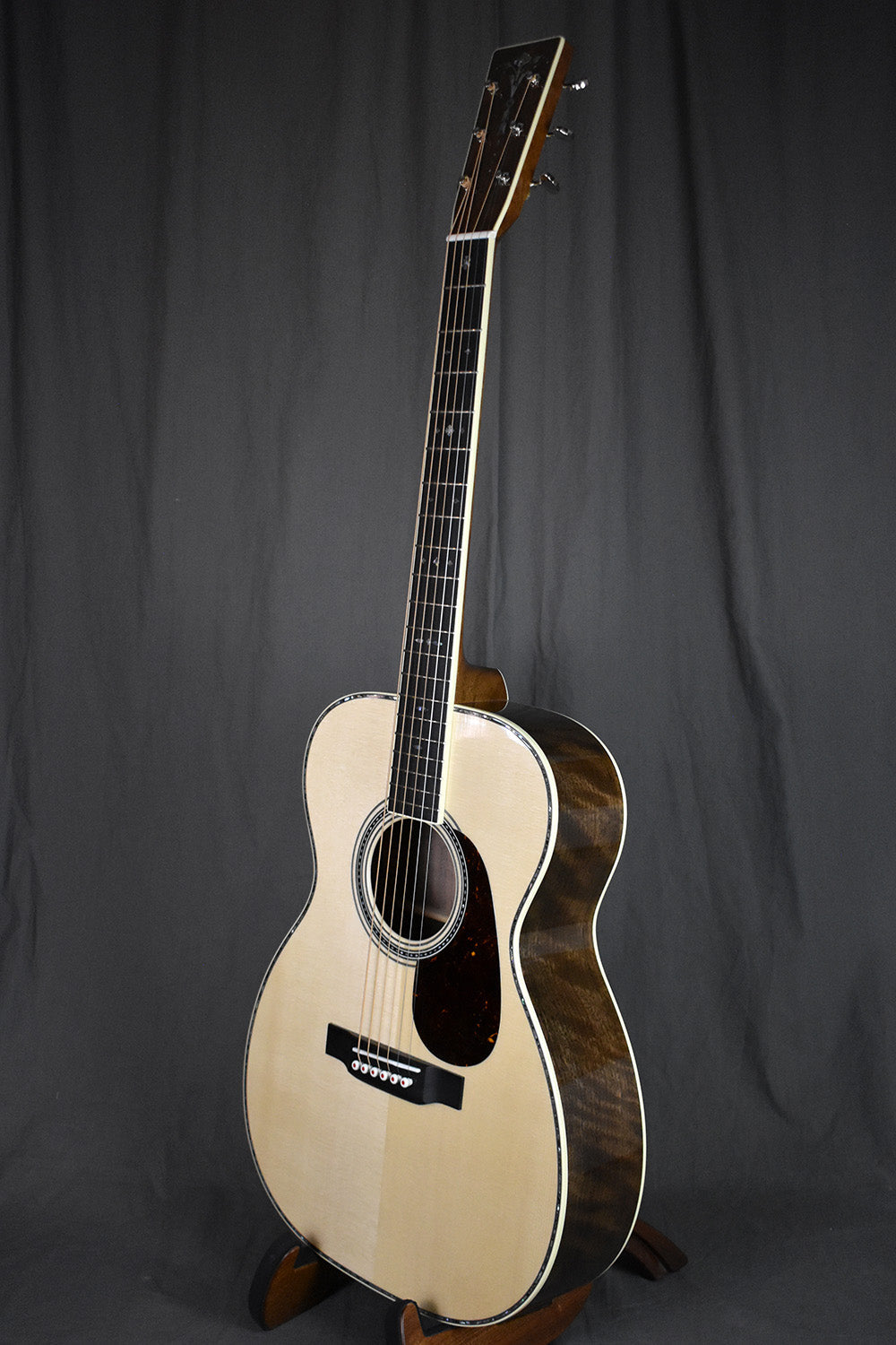 Martin Custom Shop 00-41 Black Walnut Torch