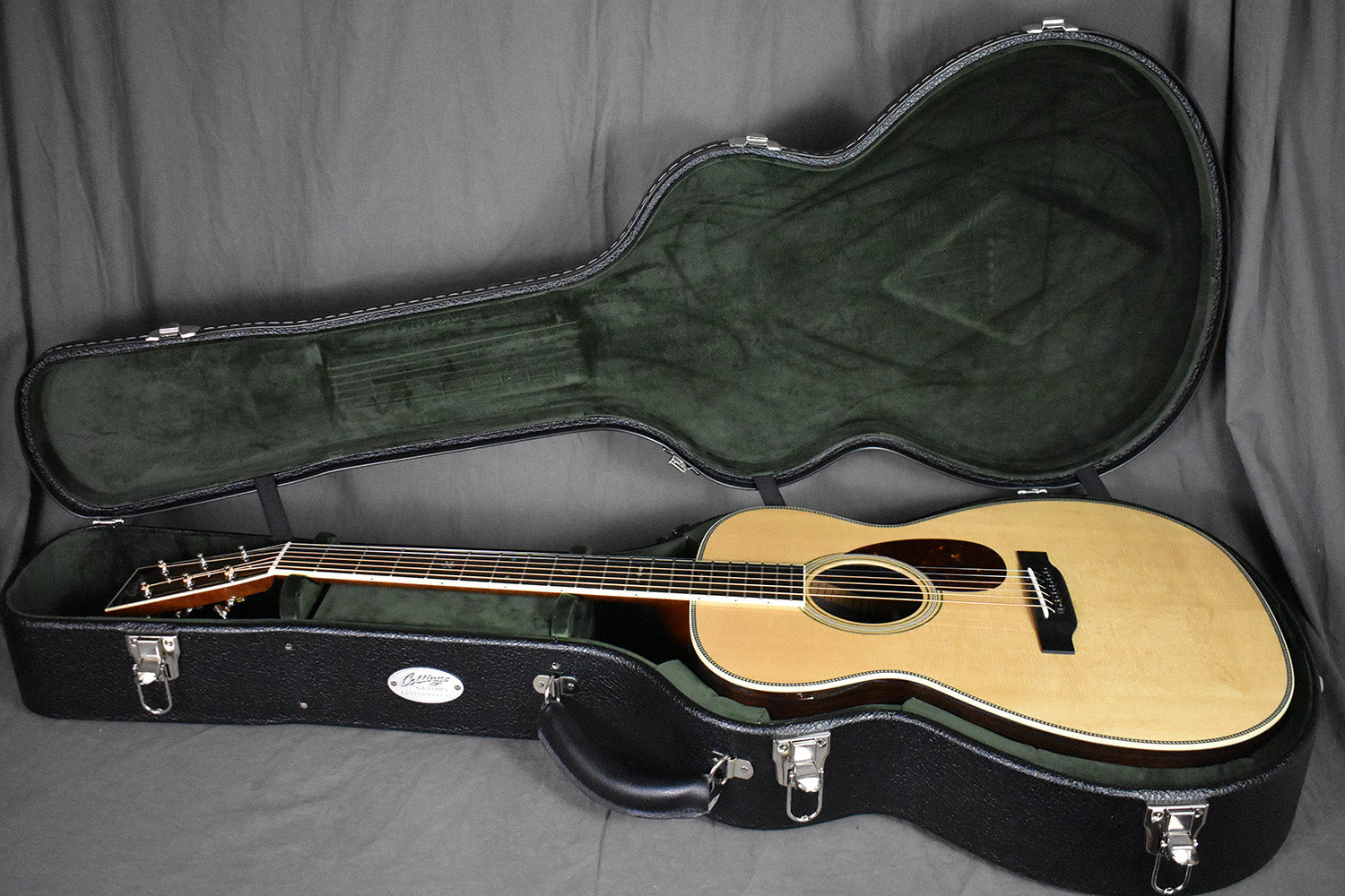 Collings 002H 14-Fret Old Growth Sitka & 42-Style Snowflakes