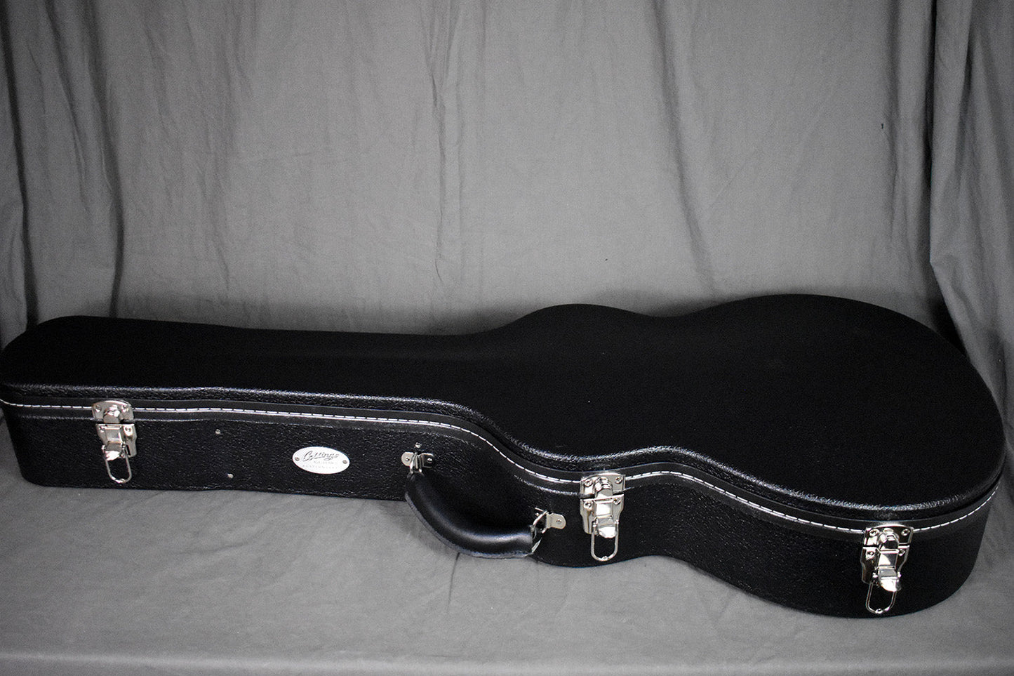 Collings 002H 14-Fret Old Growth Sitka & 42-Style Snowflakes