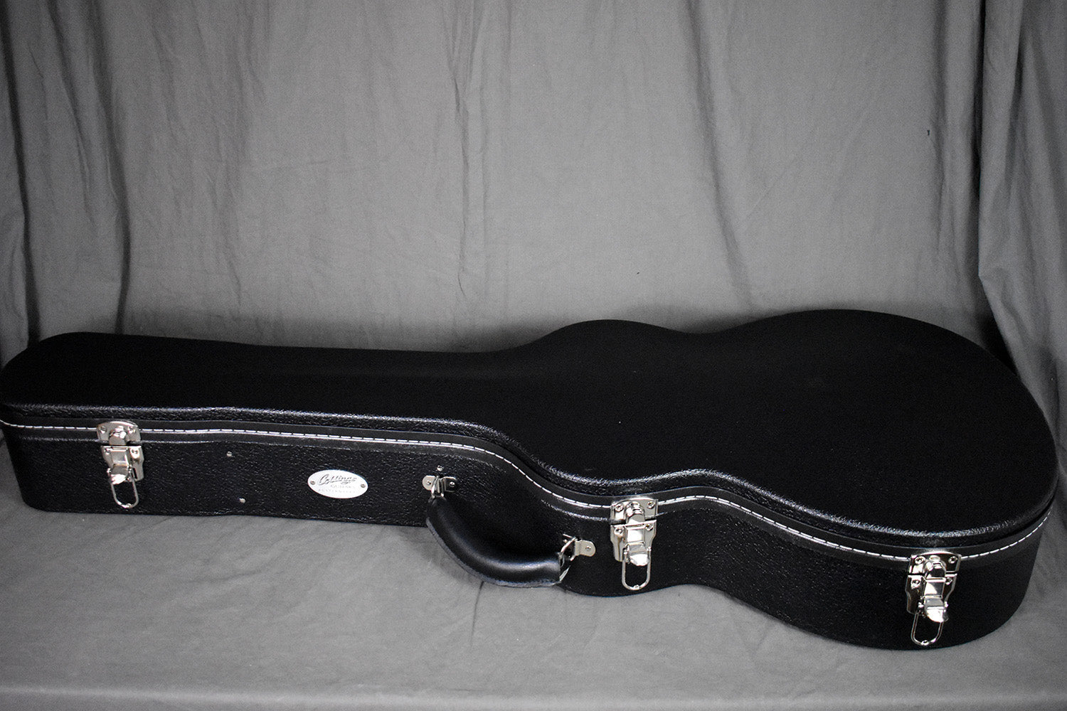 Collings 002H 14-Fret Old Growth Sitka & 42-Style Snowflakes