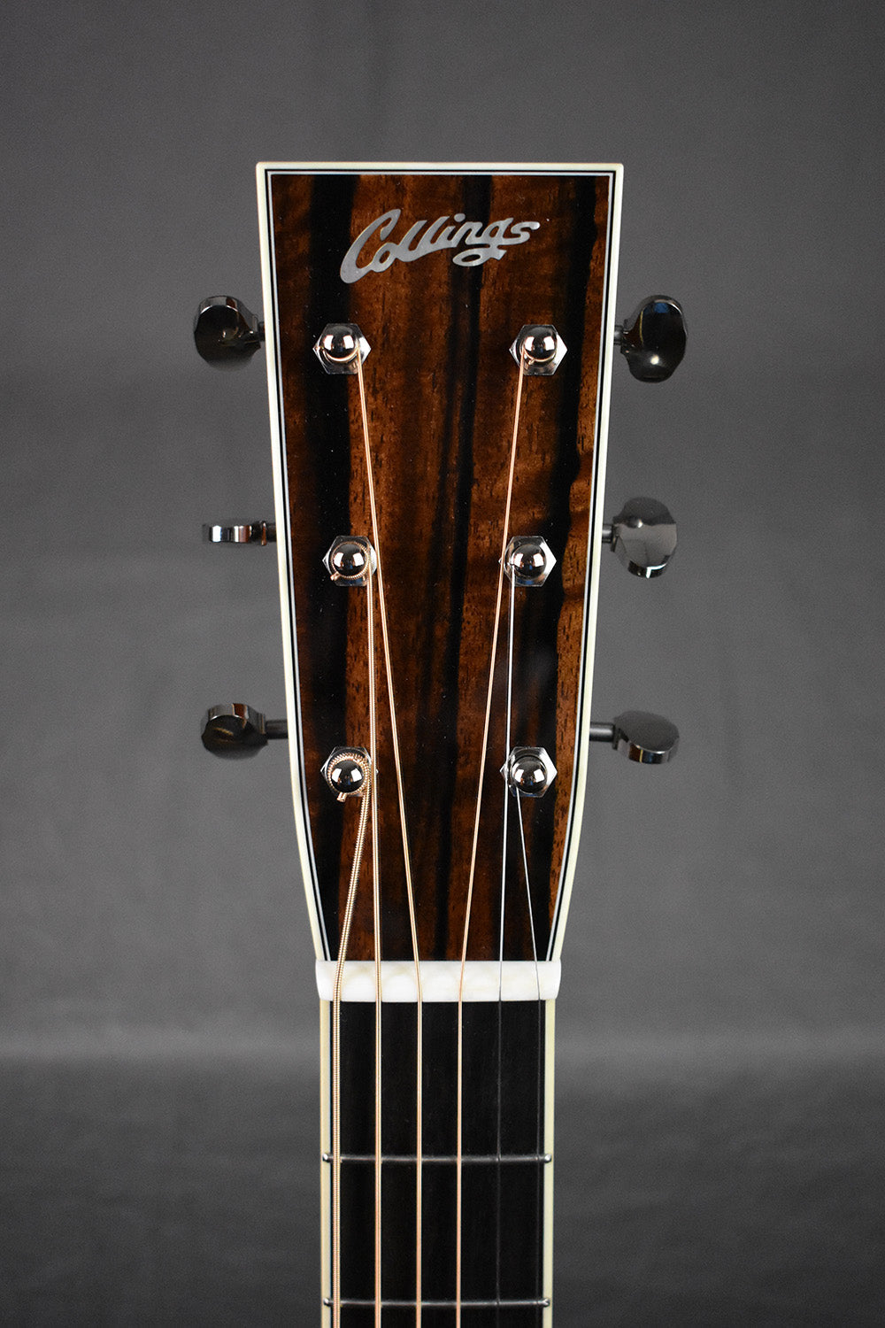 Collings 002H 14-Fret Old Growth Sitka & 42-Style Snowflakes