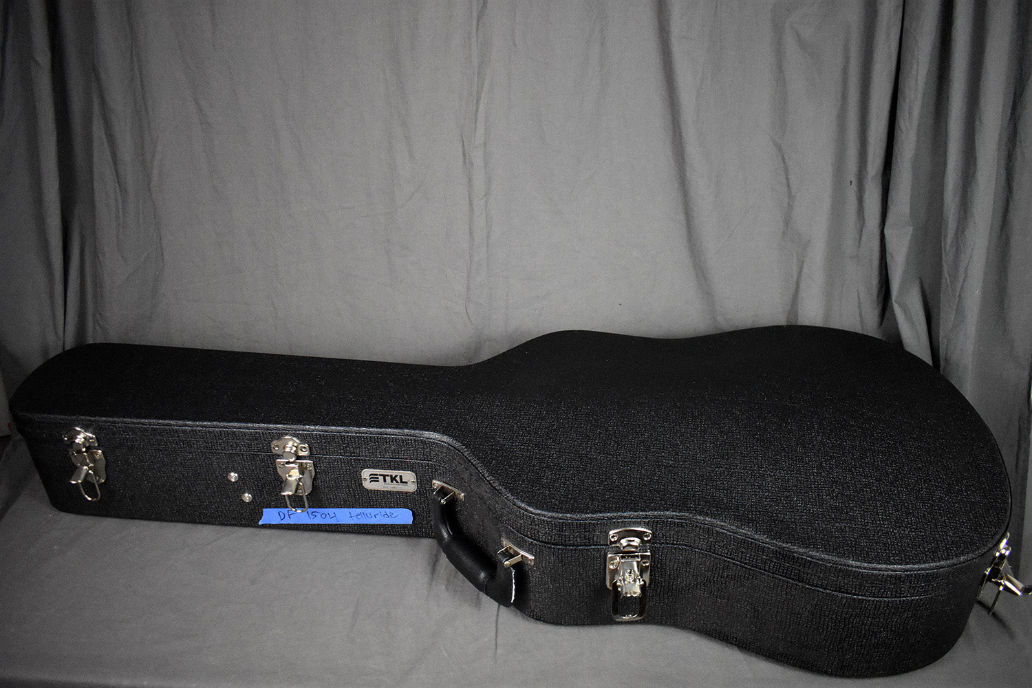 Iris DF Smeck All-Black Adirondack