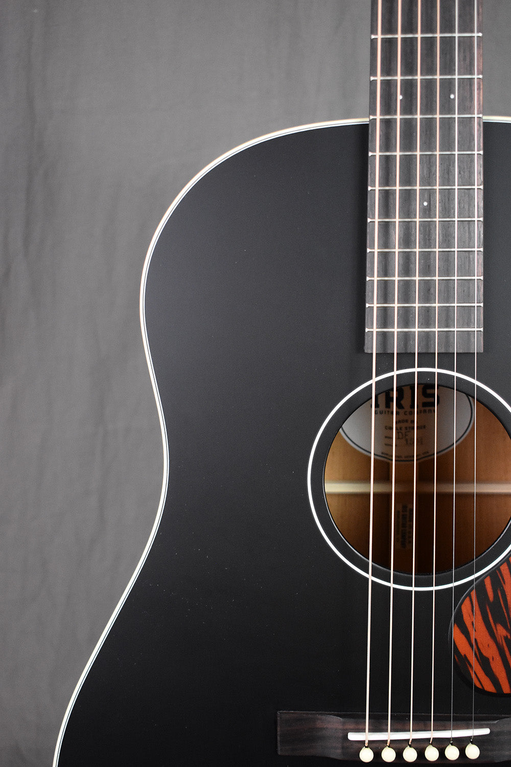 Iris DF Smeck All-Black Adirondack