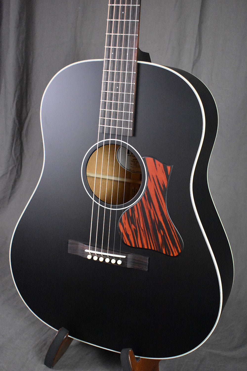 Iris DF Smeck All-Black Adirondack