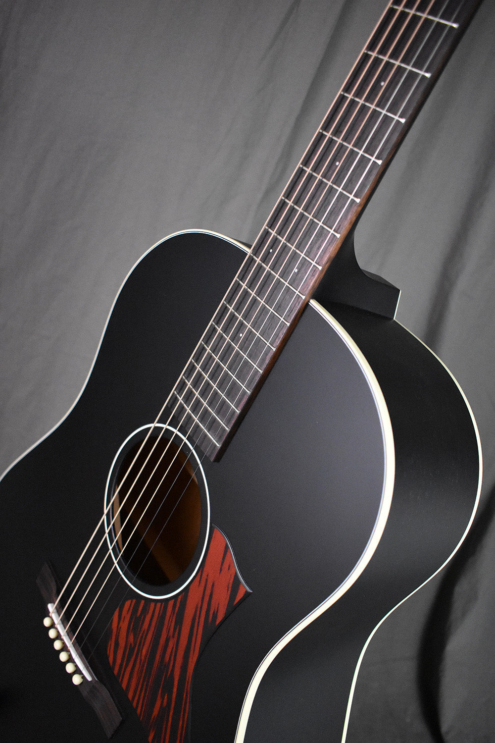 Iris DF Smeck All-Black Adirondack