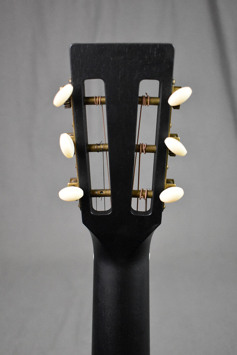 Iris DF Smeck All-Black Adirondack