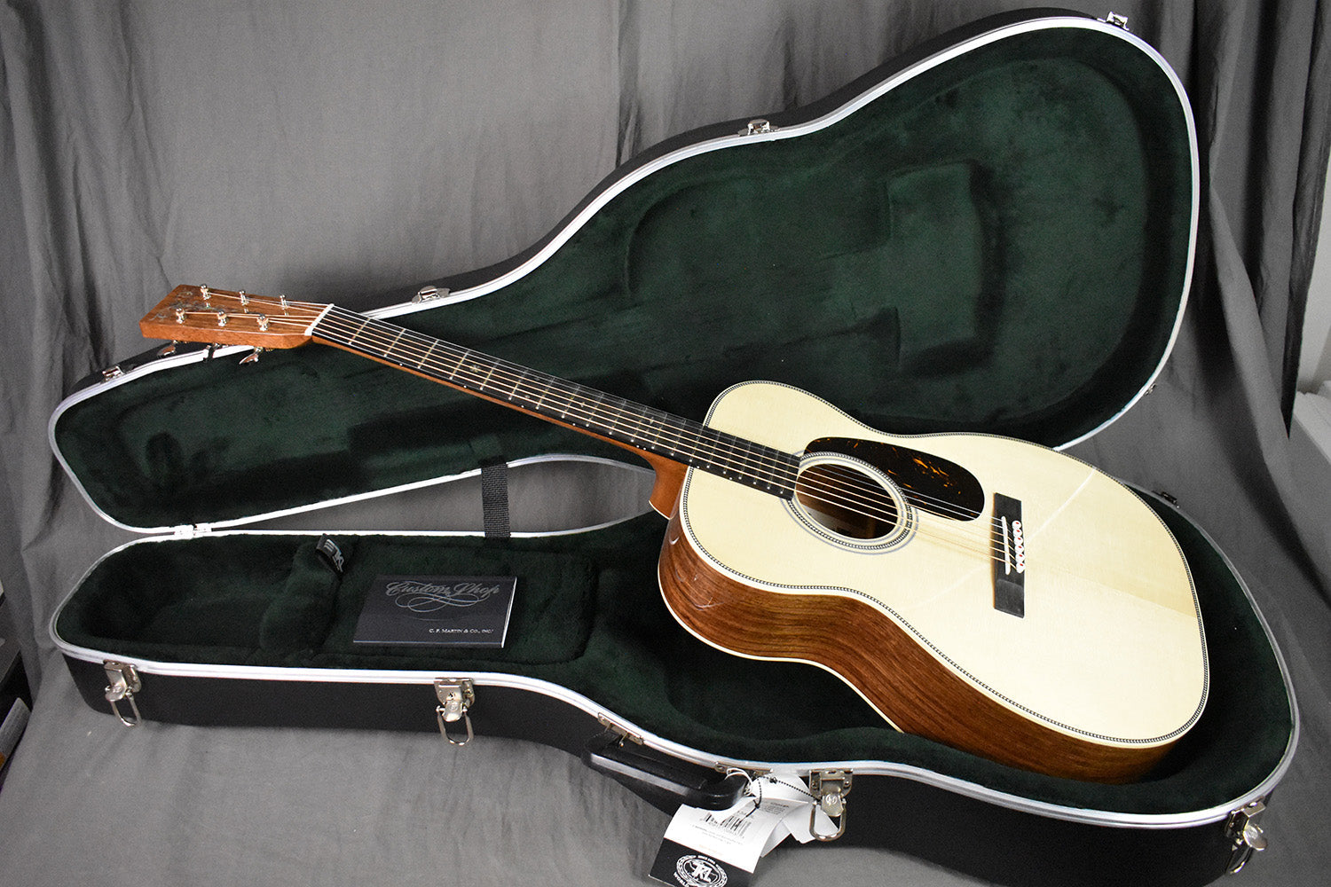 Martin Custom Shop 00-28 Guatemalan Rosewood Torch
