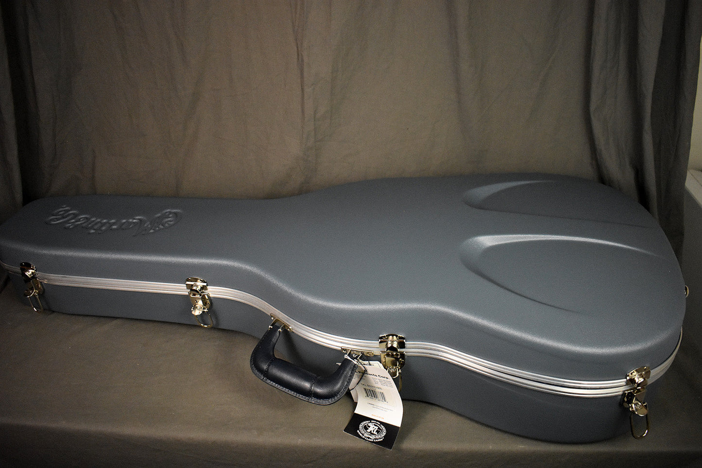 Martin D-18 Molly Tuttle