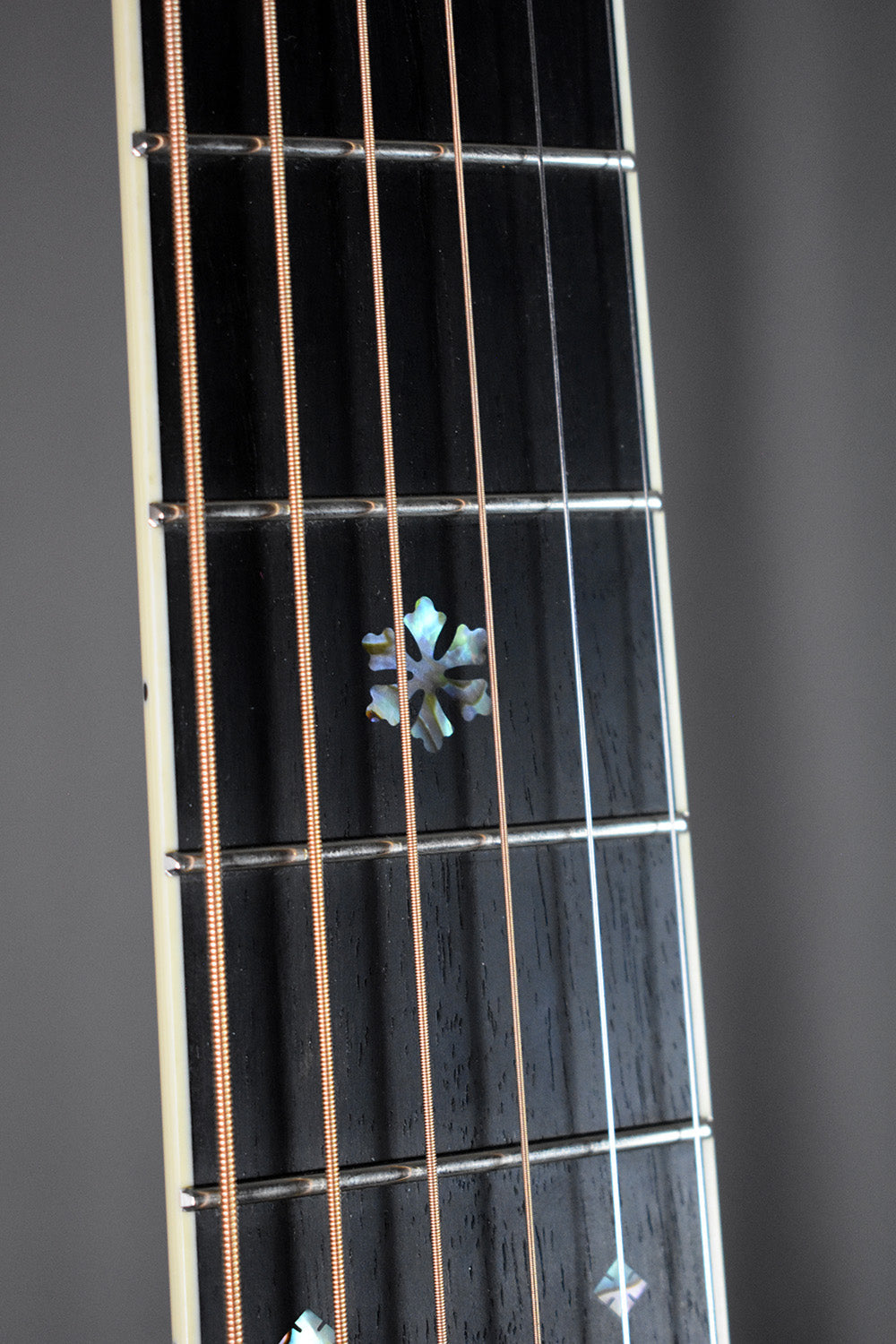 Collings D2H Sunburst Baked Sitka w/ 42-Style Snowflakes