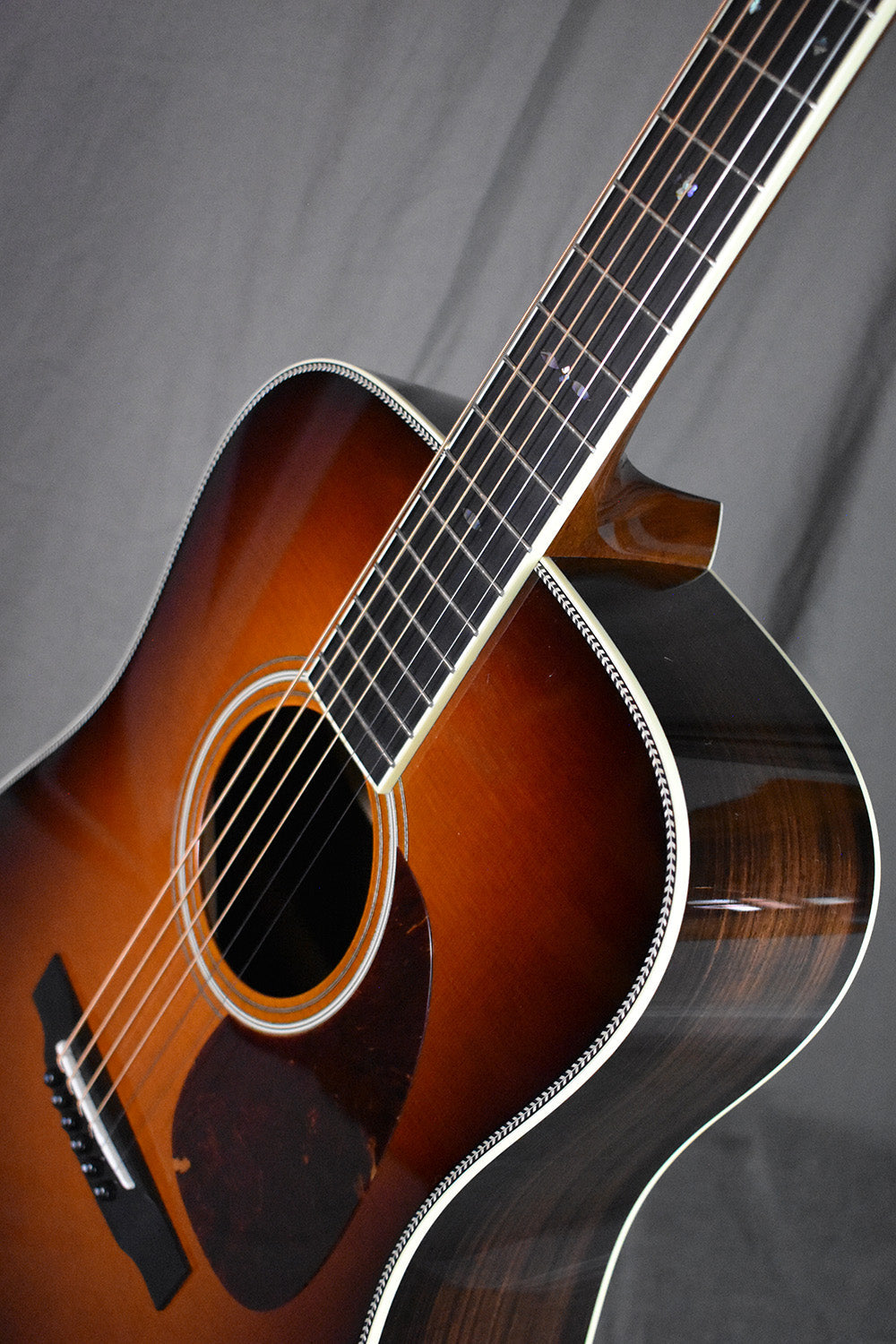 Collings D2H Sunburst Baked Sitka w/ 42-Style Snowflakes