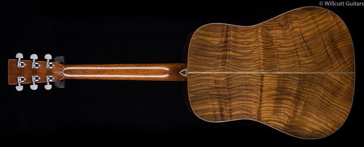 Martin Custom Shop D-28 Custom American Eagle (440)