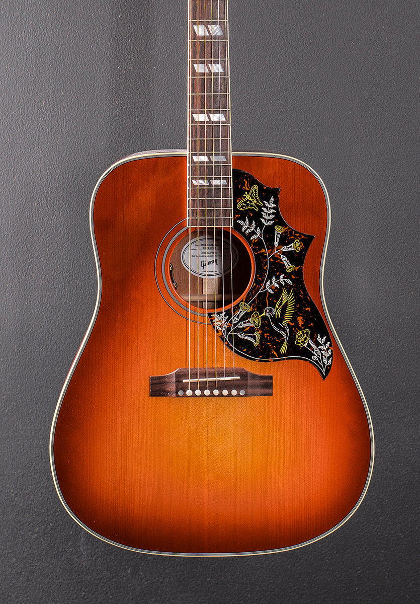 Hummingbird Standard - Vintage Cherry Sunburst