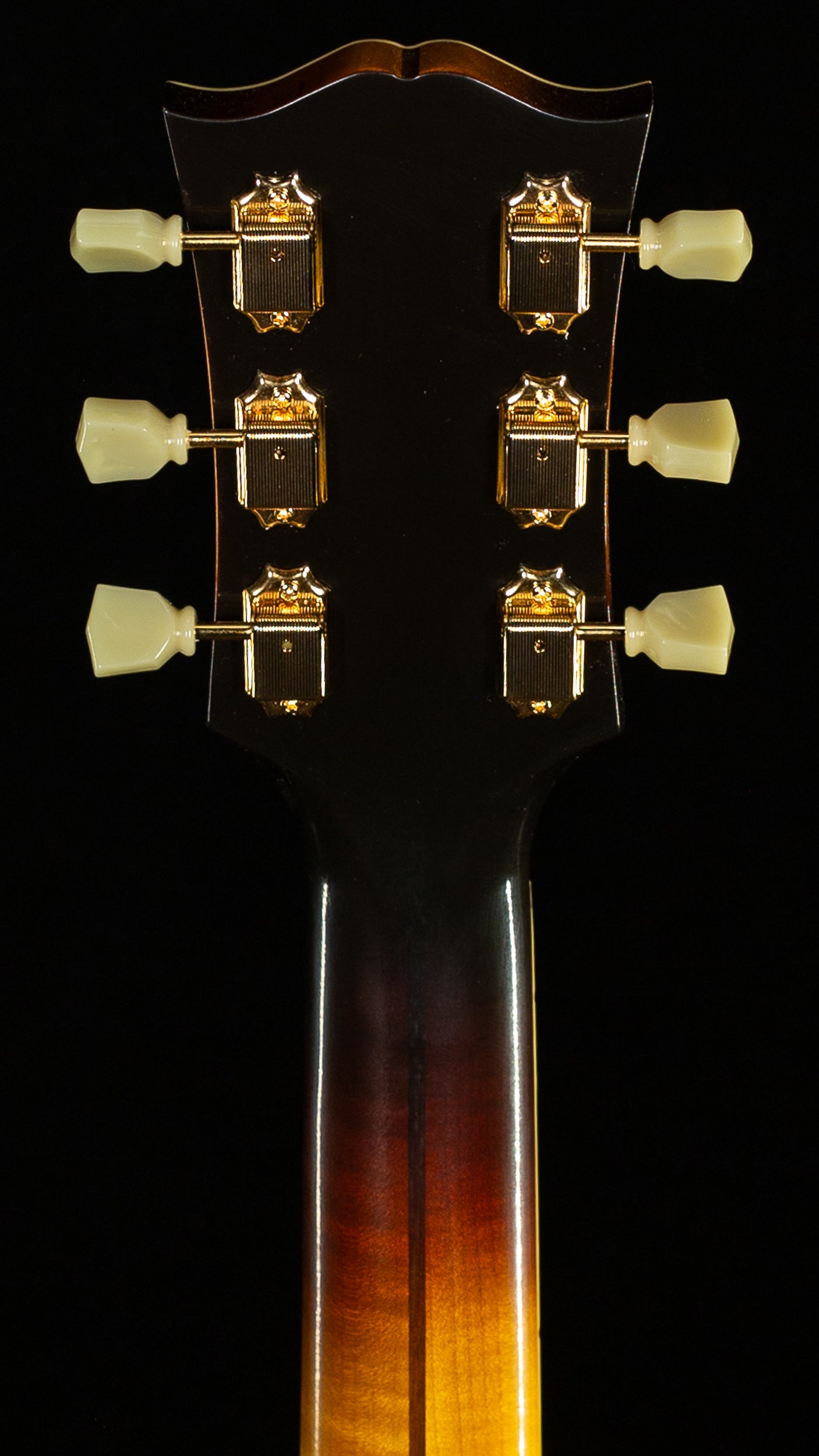 Gibson Custom Shop 1957 SJ-200 Vintage Sunburst (028)