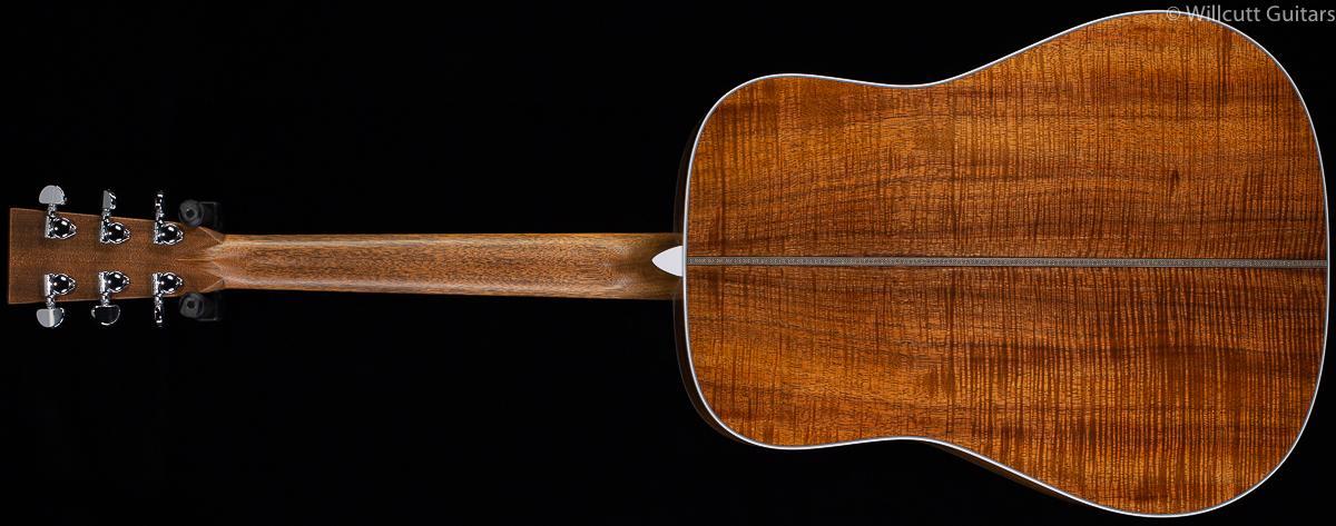 Martin Custom Shop Style 28 Dreadnought Herringbone Koa (704)