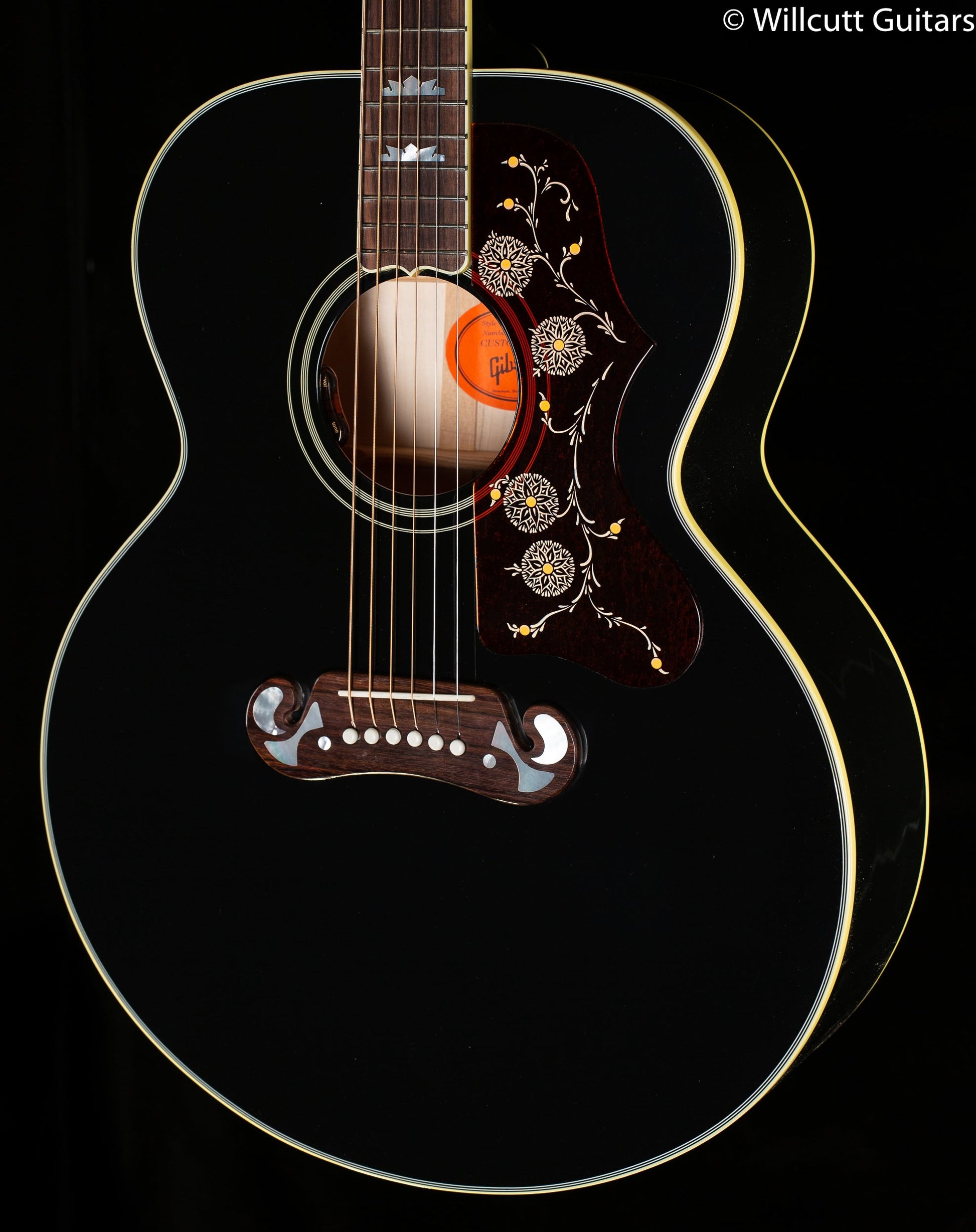Gibson Elvis SJ-200 (006)