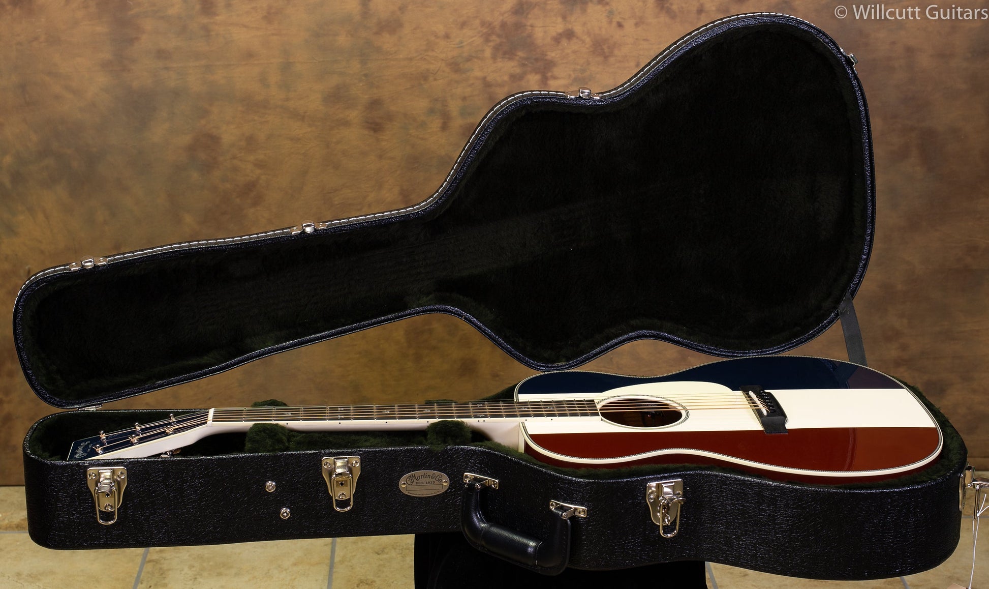 Martin USED Custom Shop 000-14 Fret Red White and Blue