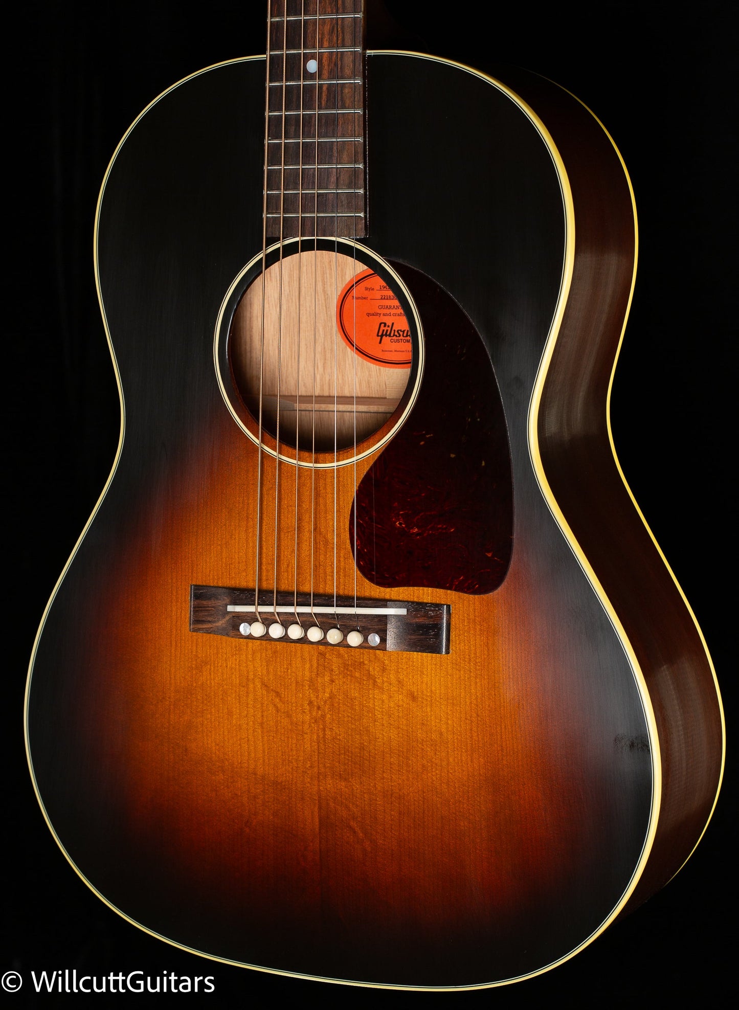 Gibson Custom Shop 1942 Banner LG-2 Vintage Sunburst (046)