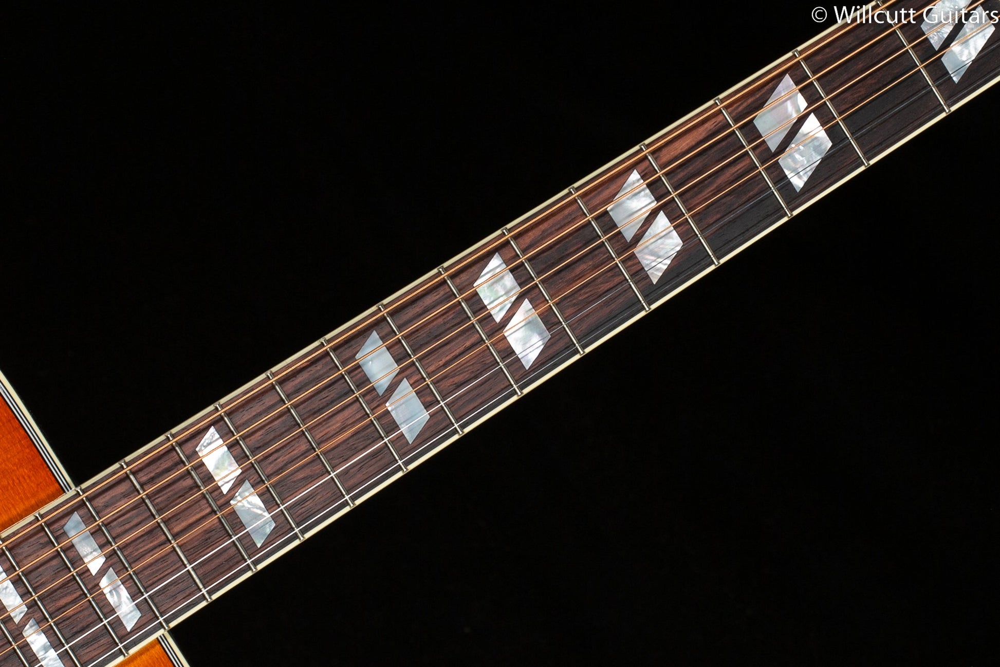 Gibson Custom Shop Willcutt Exclusive Hummingbird Original Heritage Cherry Sunburst Red Spruce top (063)