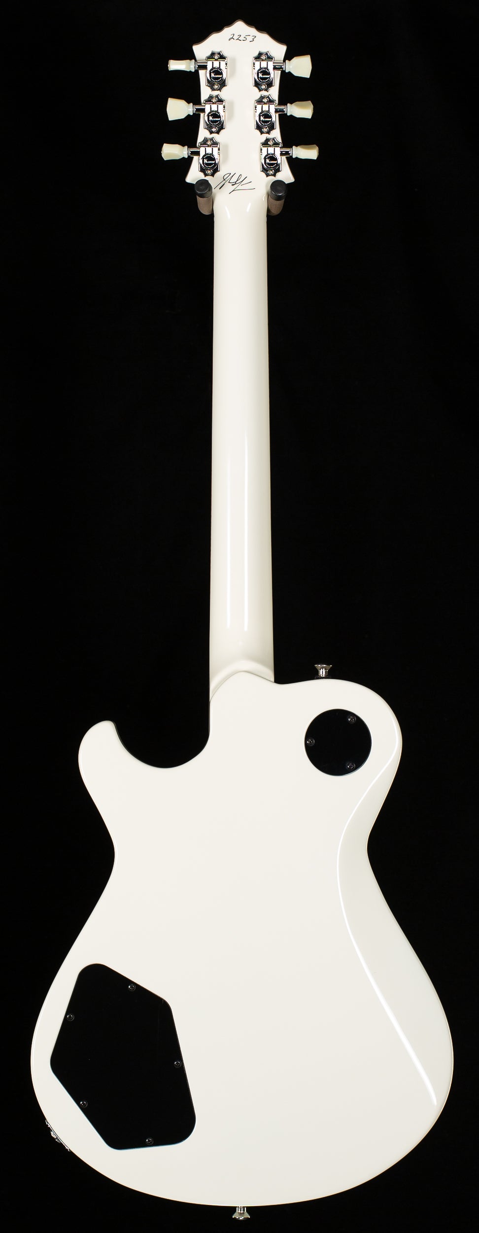 Knaggs Influence Kenai T Crème (253)