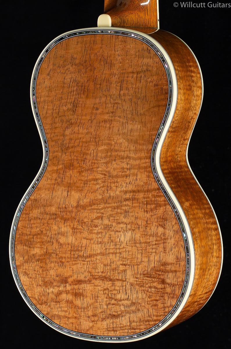 Martin Custom Shop Soprano Uke Koa Tree of Life Inlay (762)
