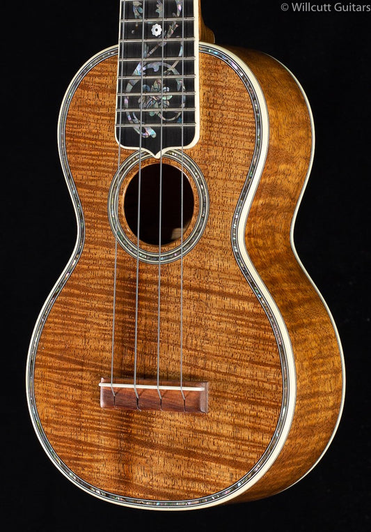 Martin Custom Shop Soprano Uke Koa Tree of Life (768)