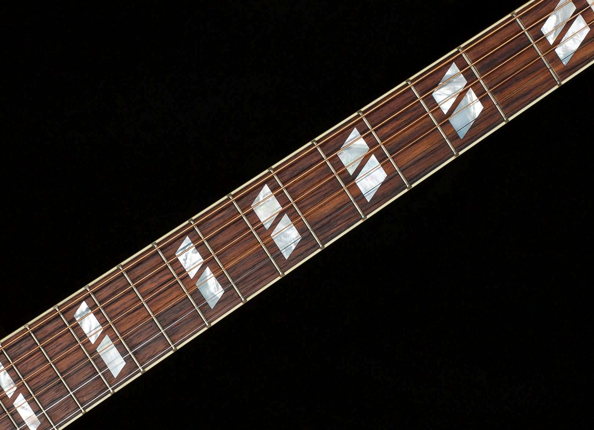 Gibson Hummingbird Maple Heritage Cherry Sunburst (019)