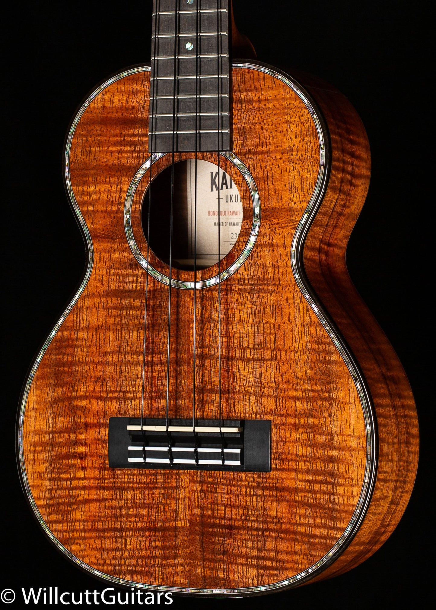 Kamaka Ukulele Concert Deluxe Slotted Headstock (103)