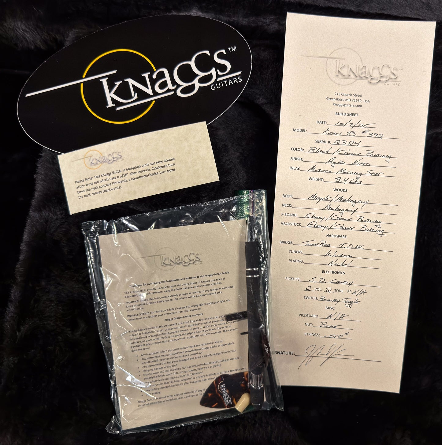 Knaggs Eric Steckel Kenai T/S Black Creme binding (324)