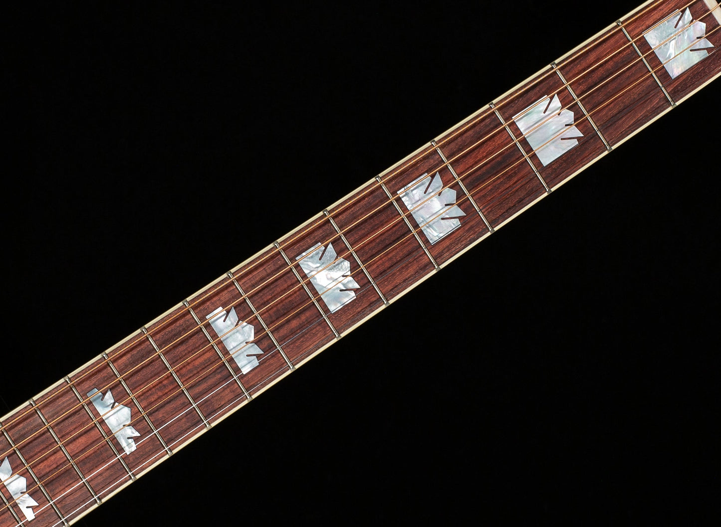 Gibson Elvis SJ-200 Ebony (013)