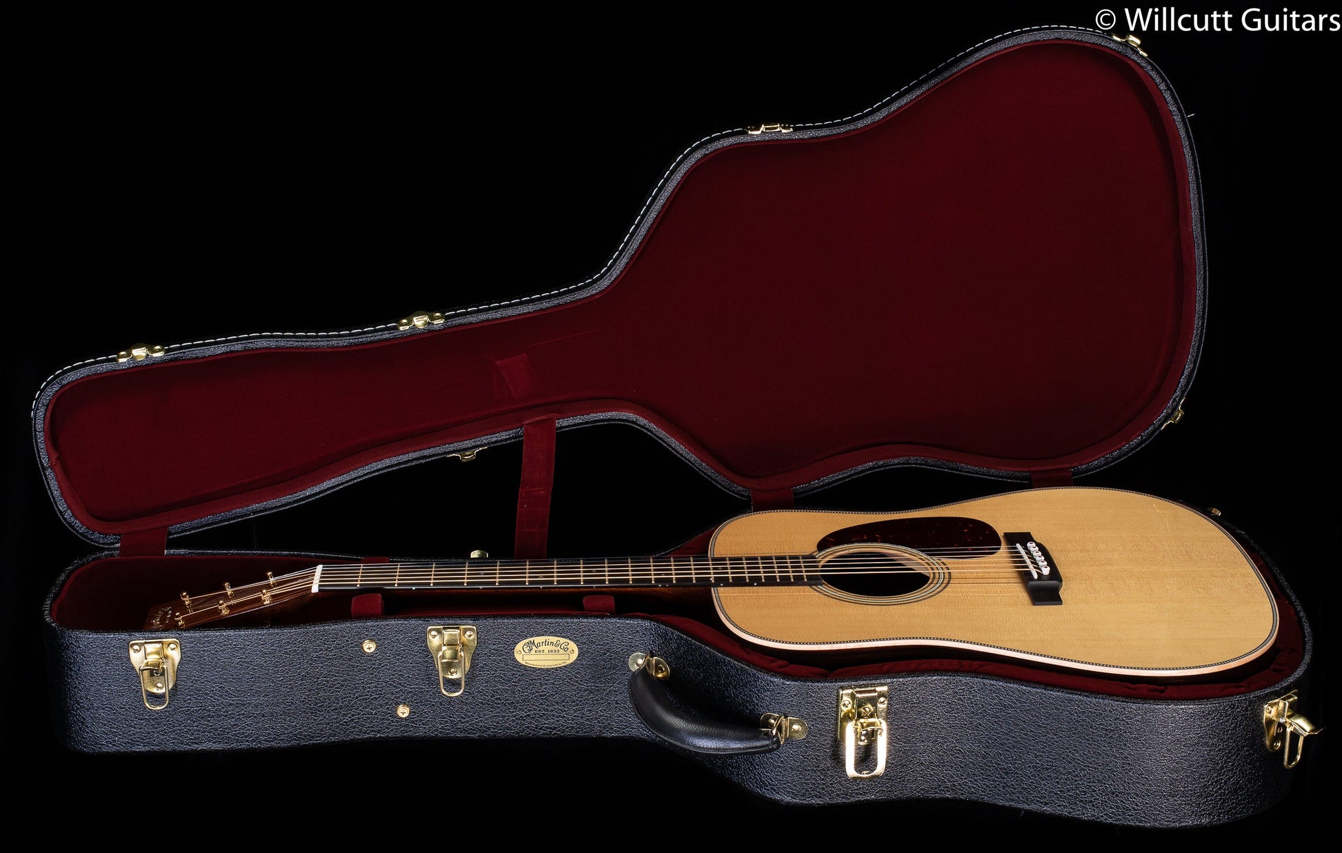 Martin D-28 Modern Deluxe