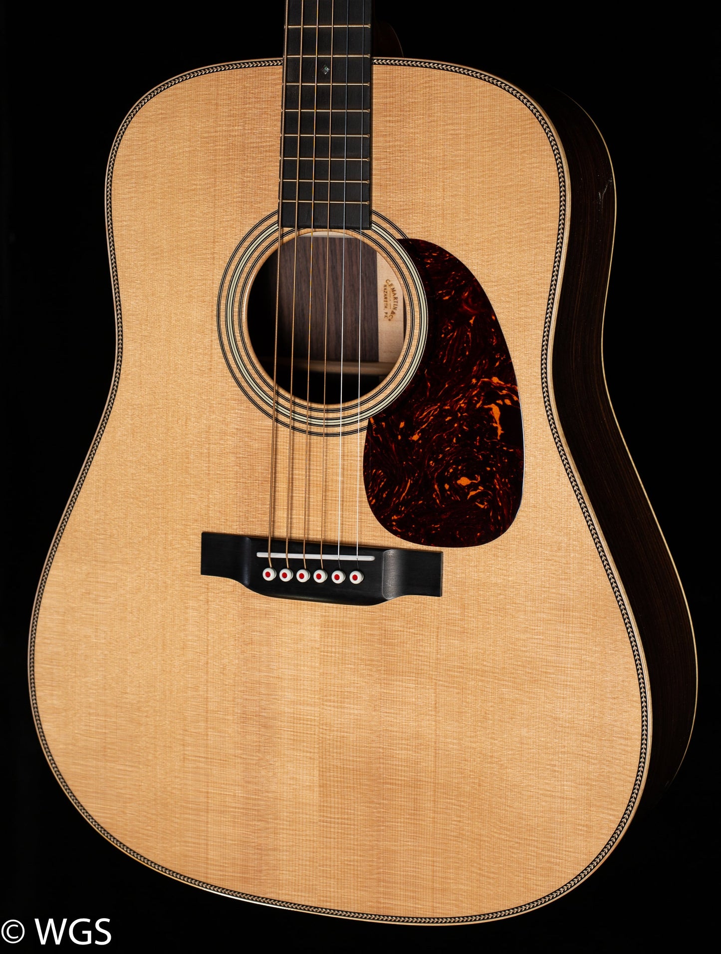 Martin D-28 Modern Deluxe