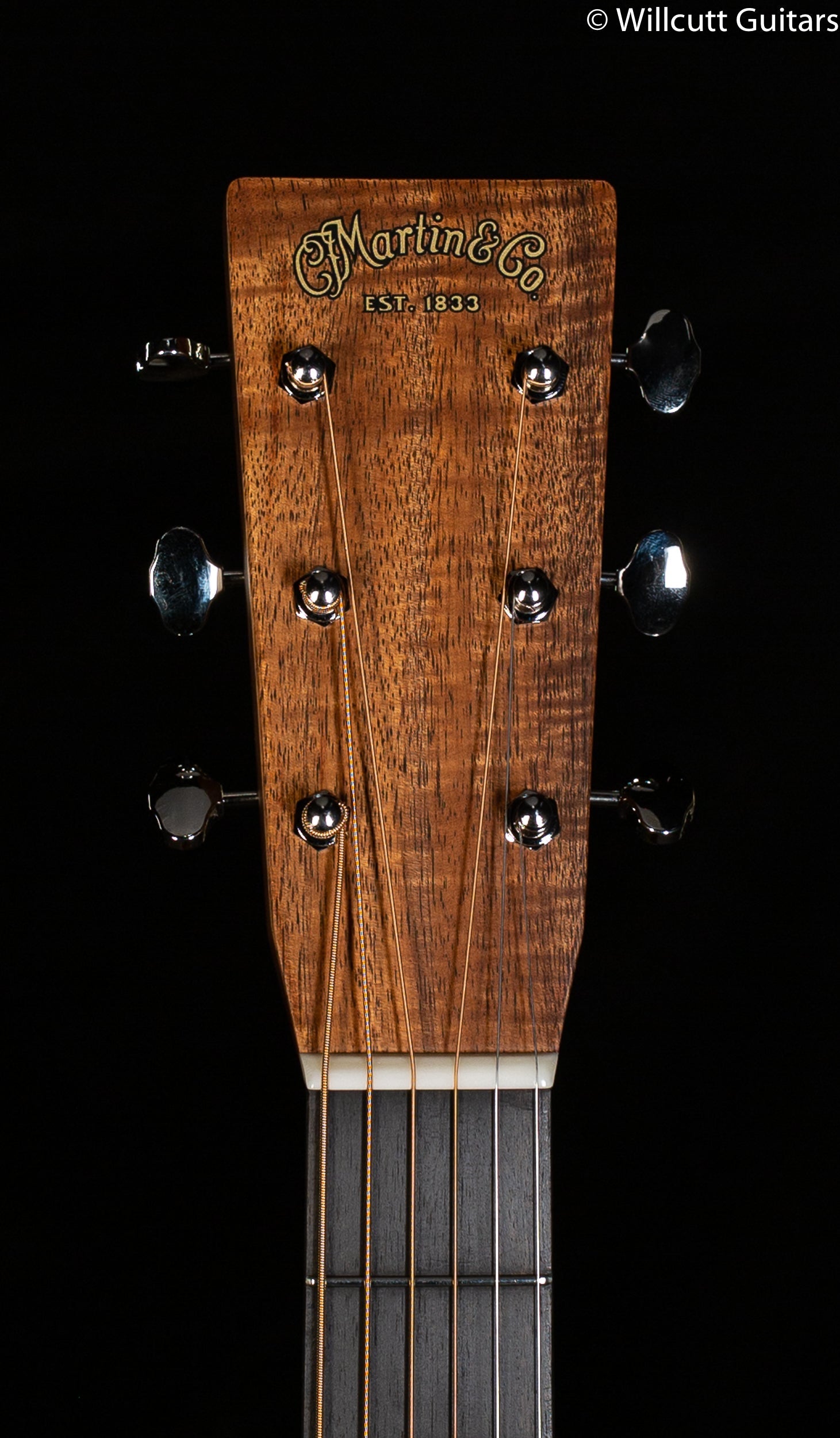 Martin Custom Shop 00 28 Style Highly Figured Koa