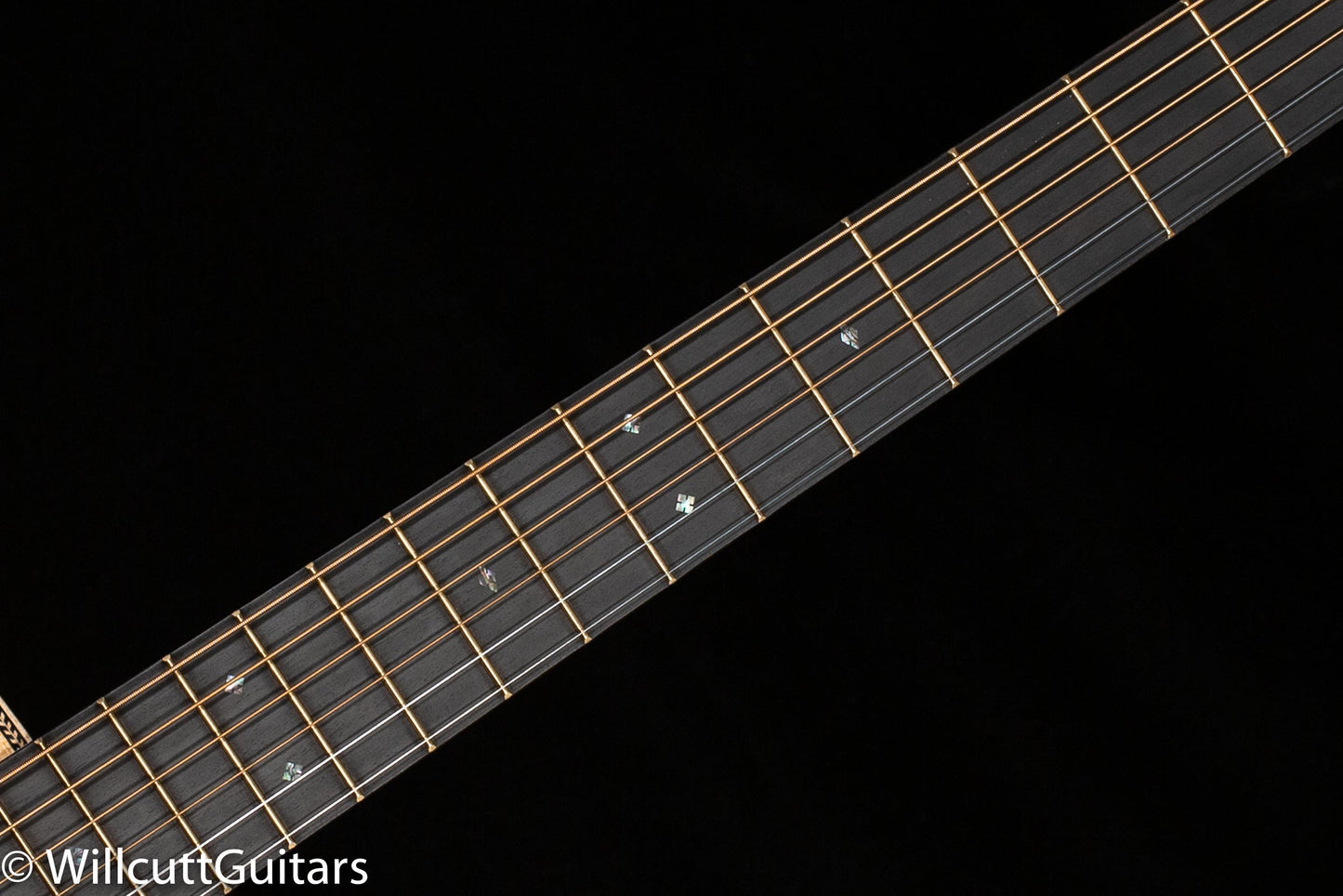 Martin D-28E Modern Deluxe (161)