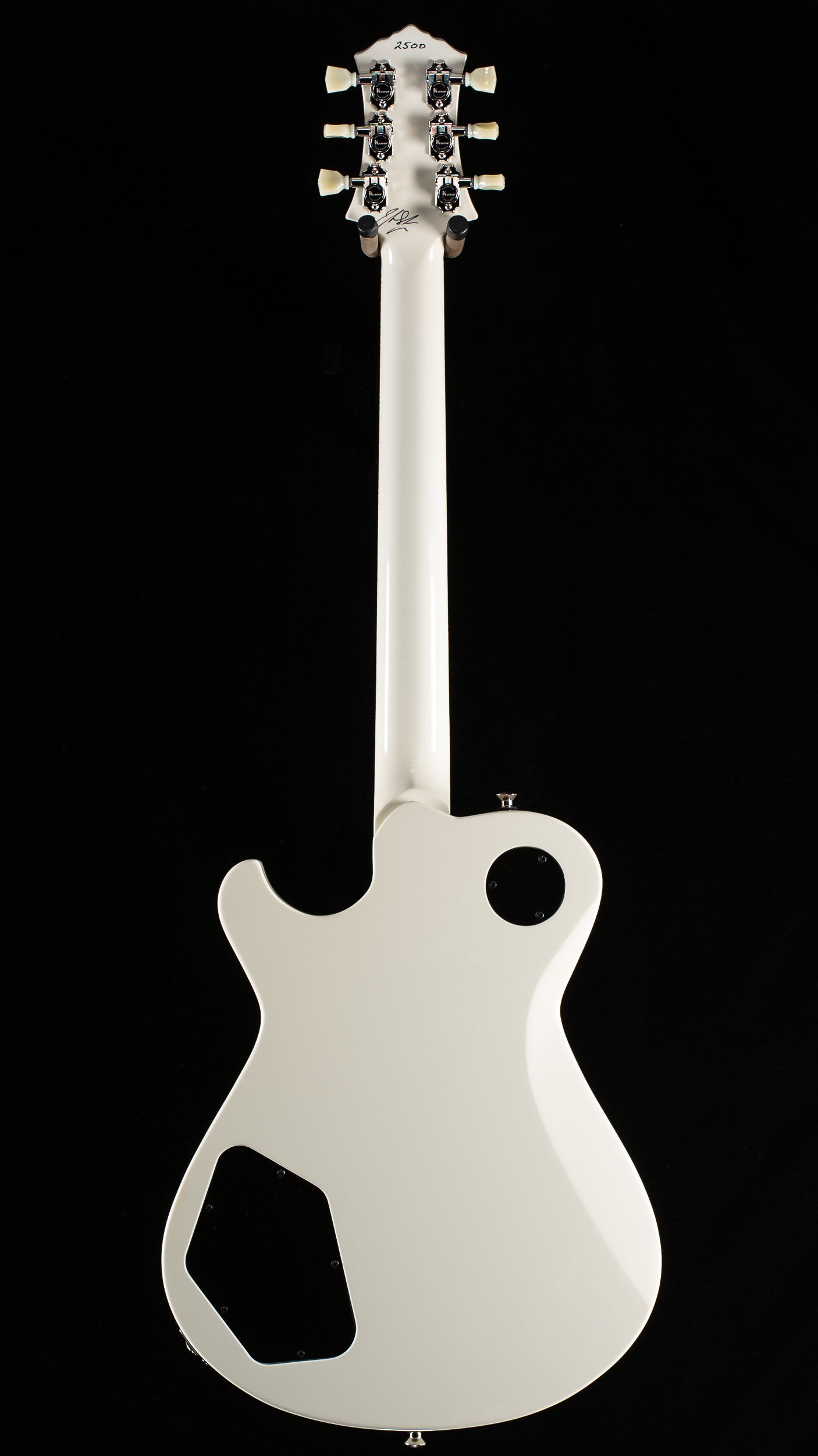 Knaggs Influence Kenai T Creme (500)