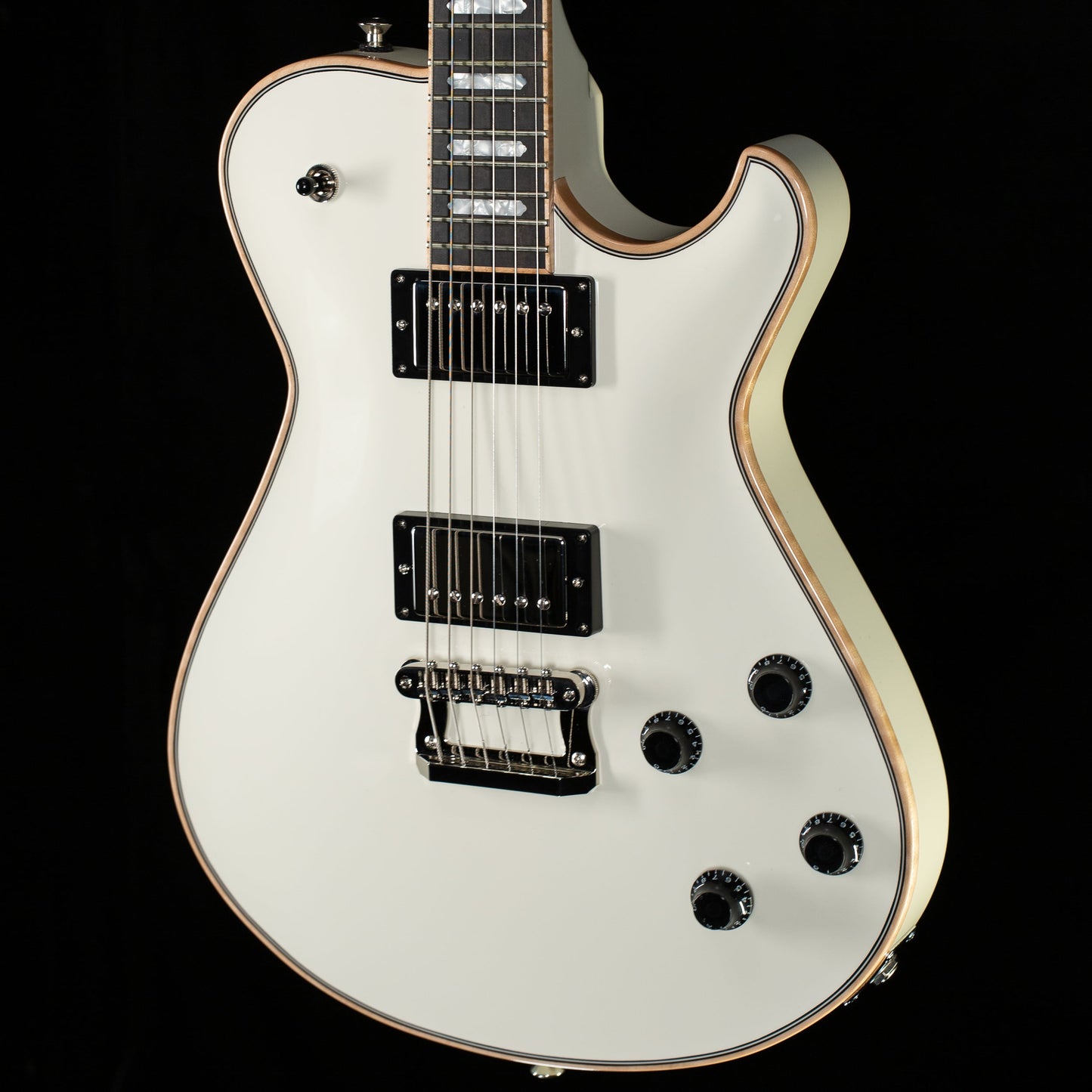 Knaggs Influence Kenai T Creme (500)