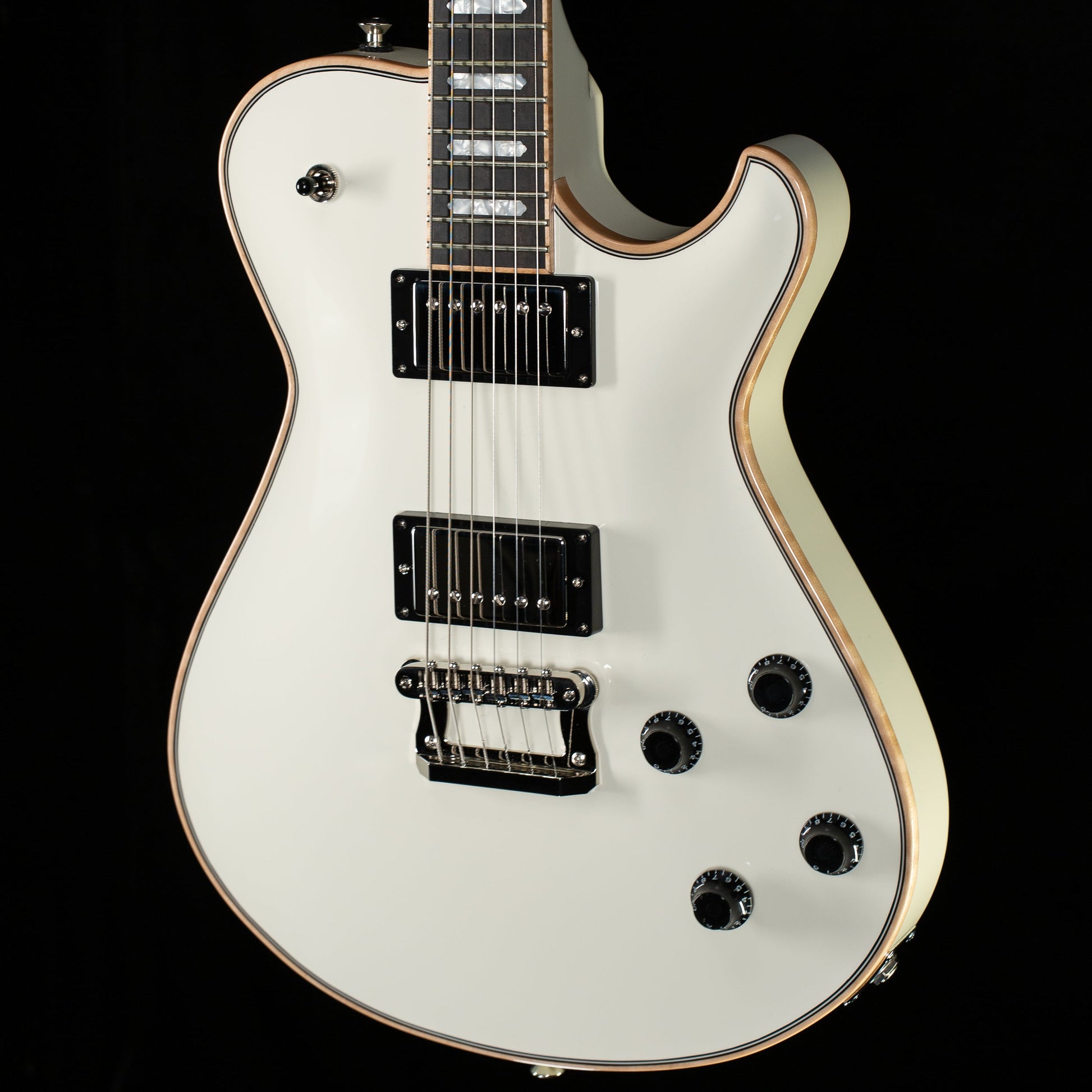 Knaggs Influence Kenai T Creme (500)