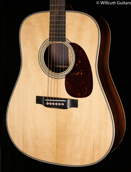 Martin D-28 Modern Deluxe (727)