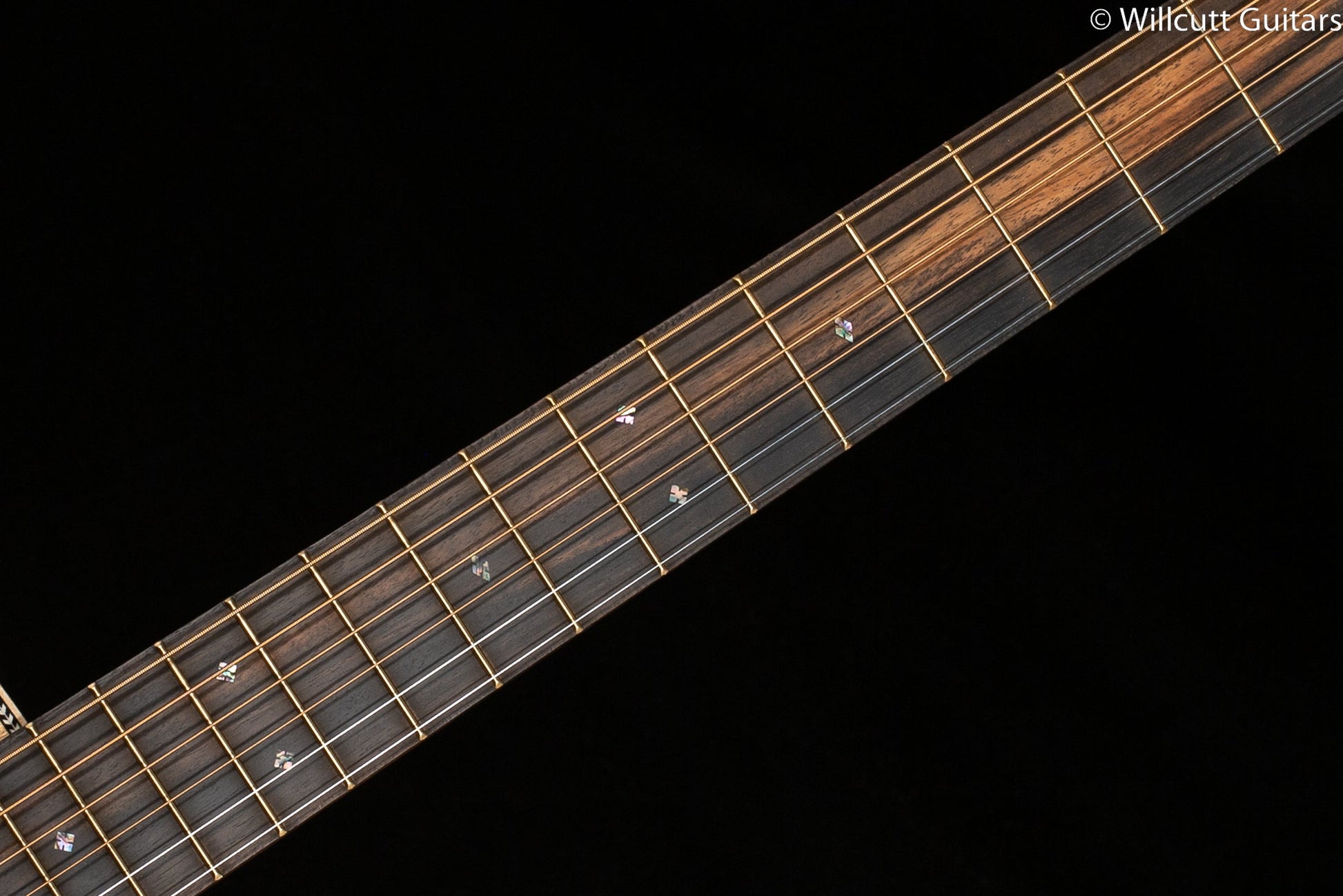 Martin D-28E Modern Deluxe (256)