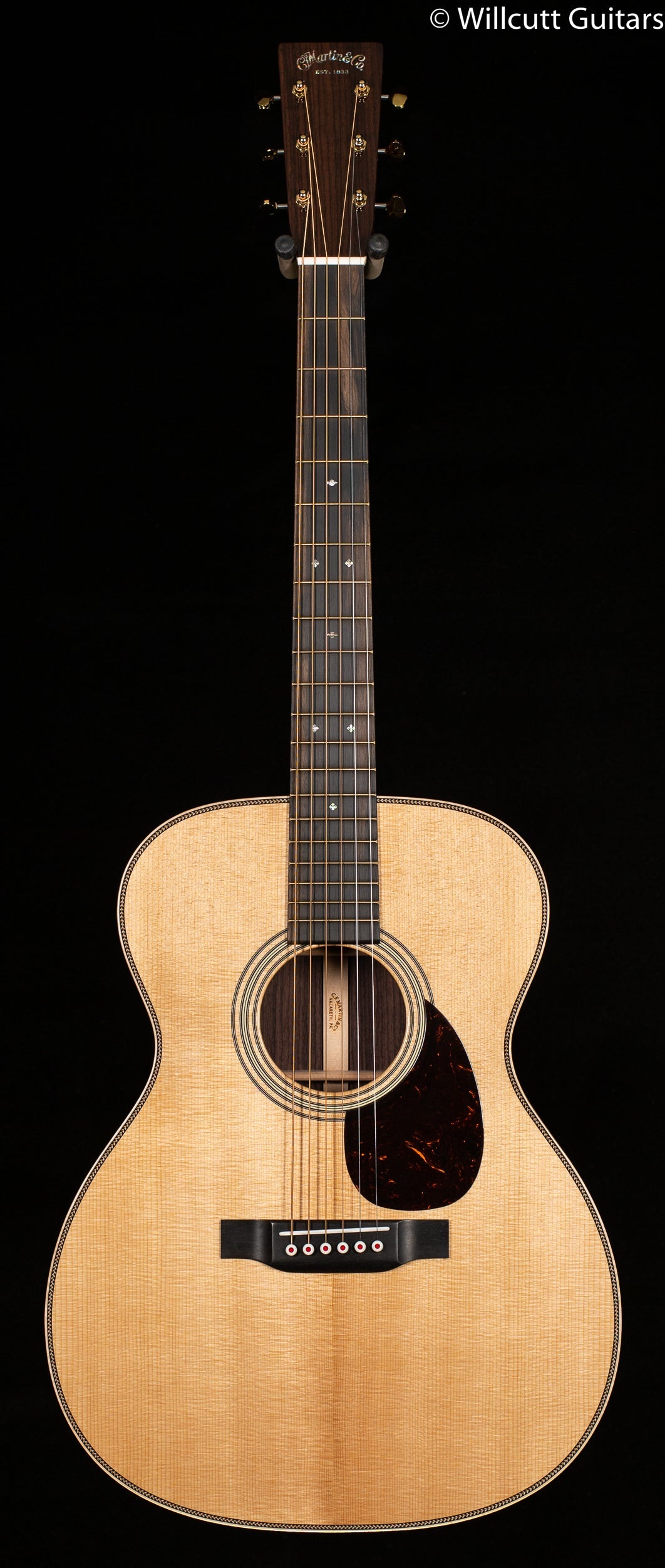 Martin OM-28 Modern Deluxe (019)