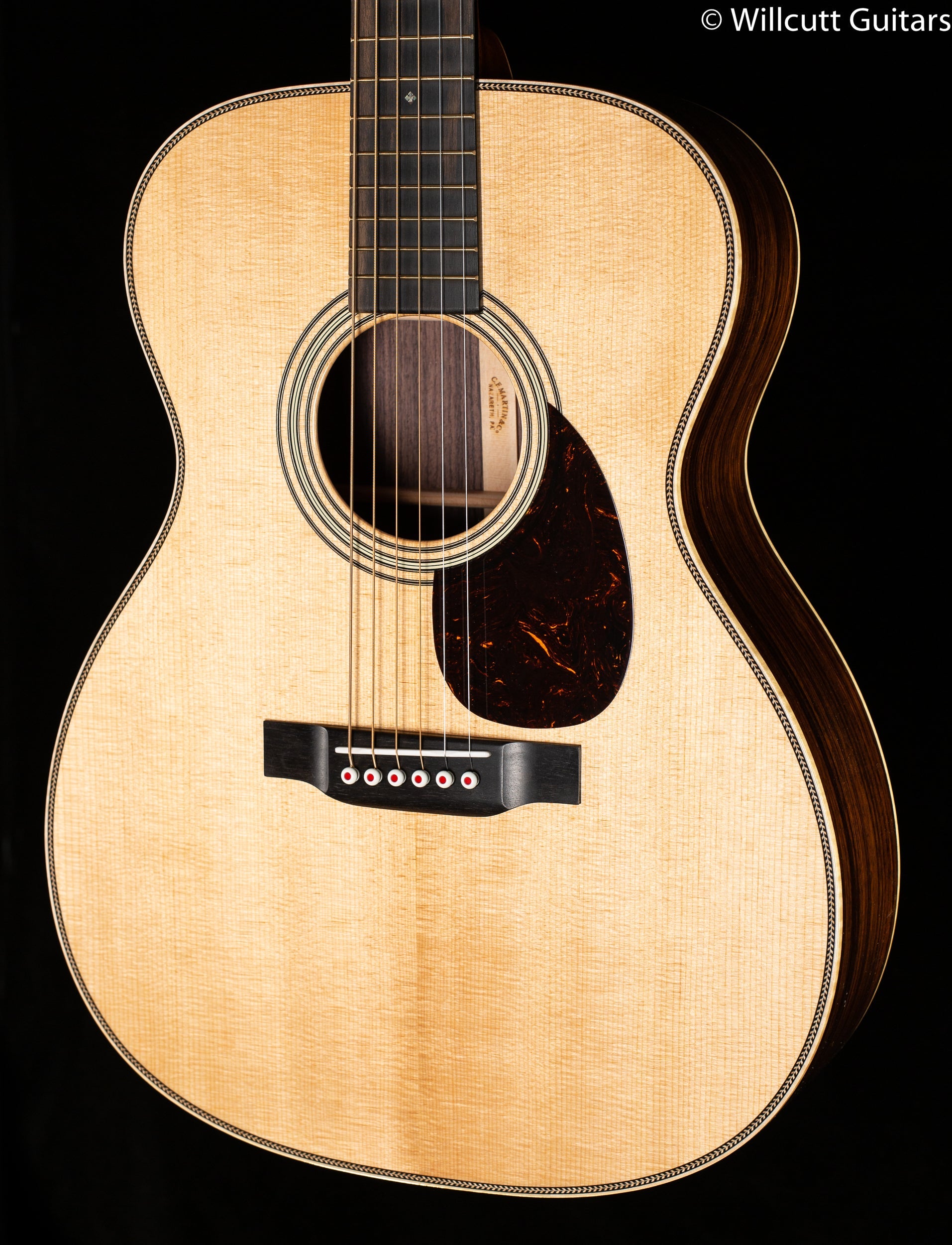 Martin OM-28 Modern Deluxe (019)