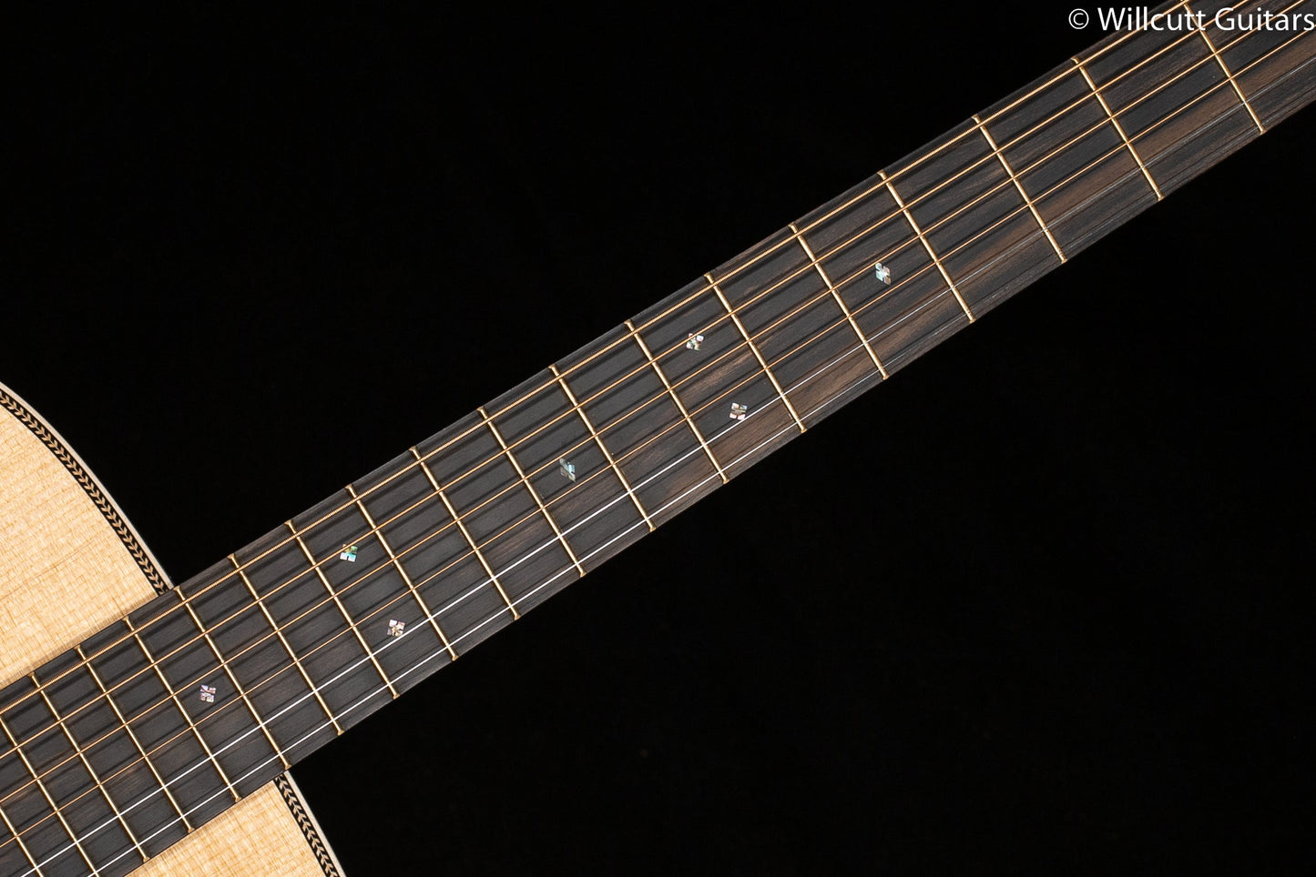 Martin OM-28E Modern Deluxe (760)