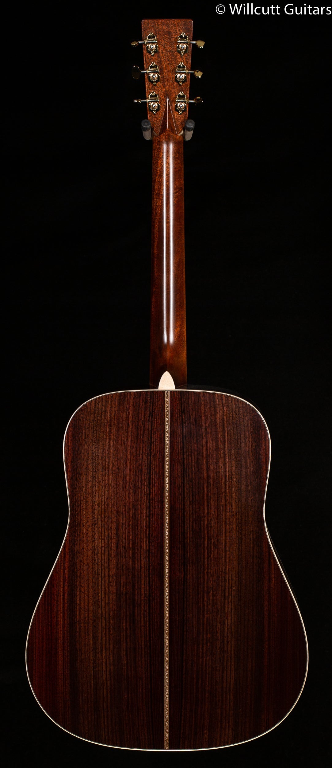 Martin D-28 Modern Deluxe (329)