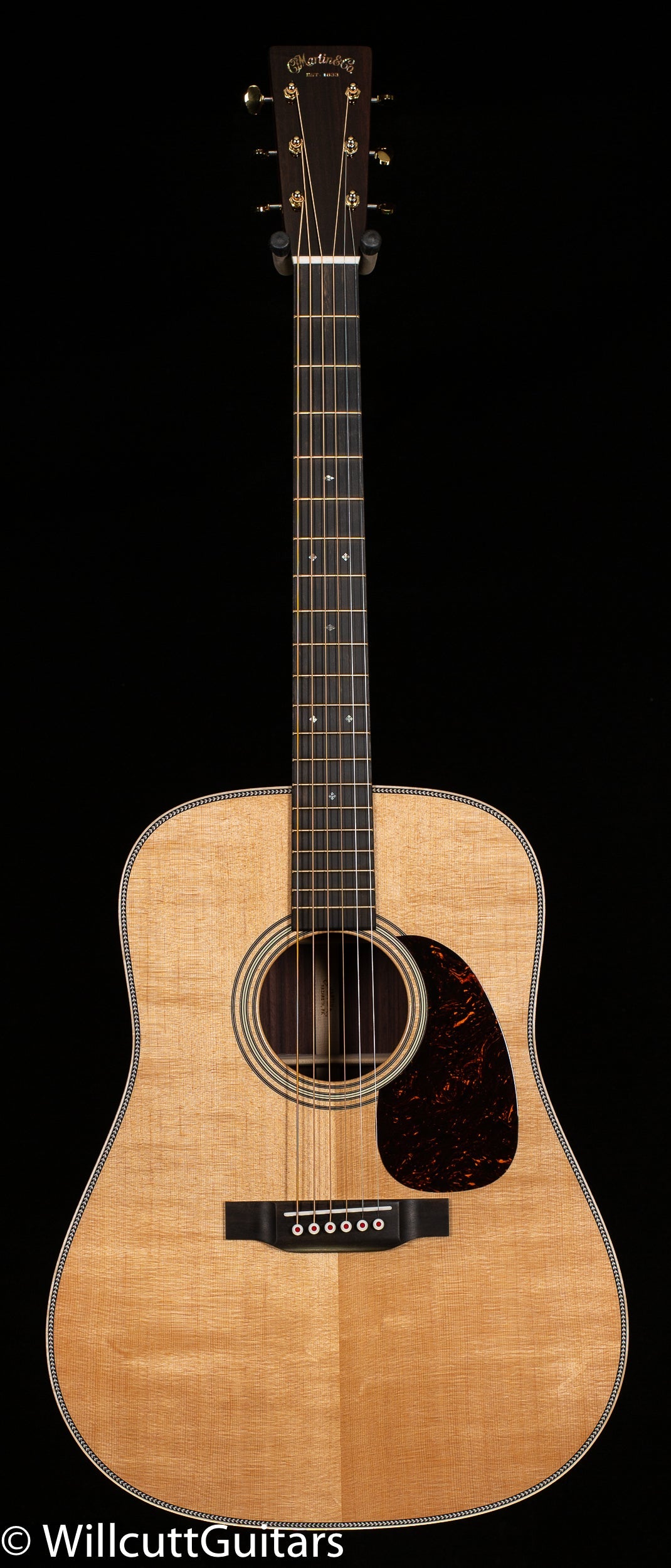 Martin D-28 Modern Deluxe (703)