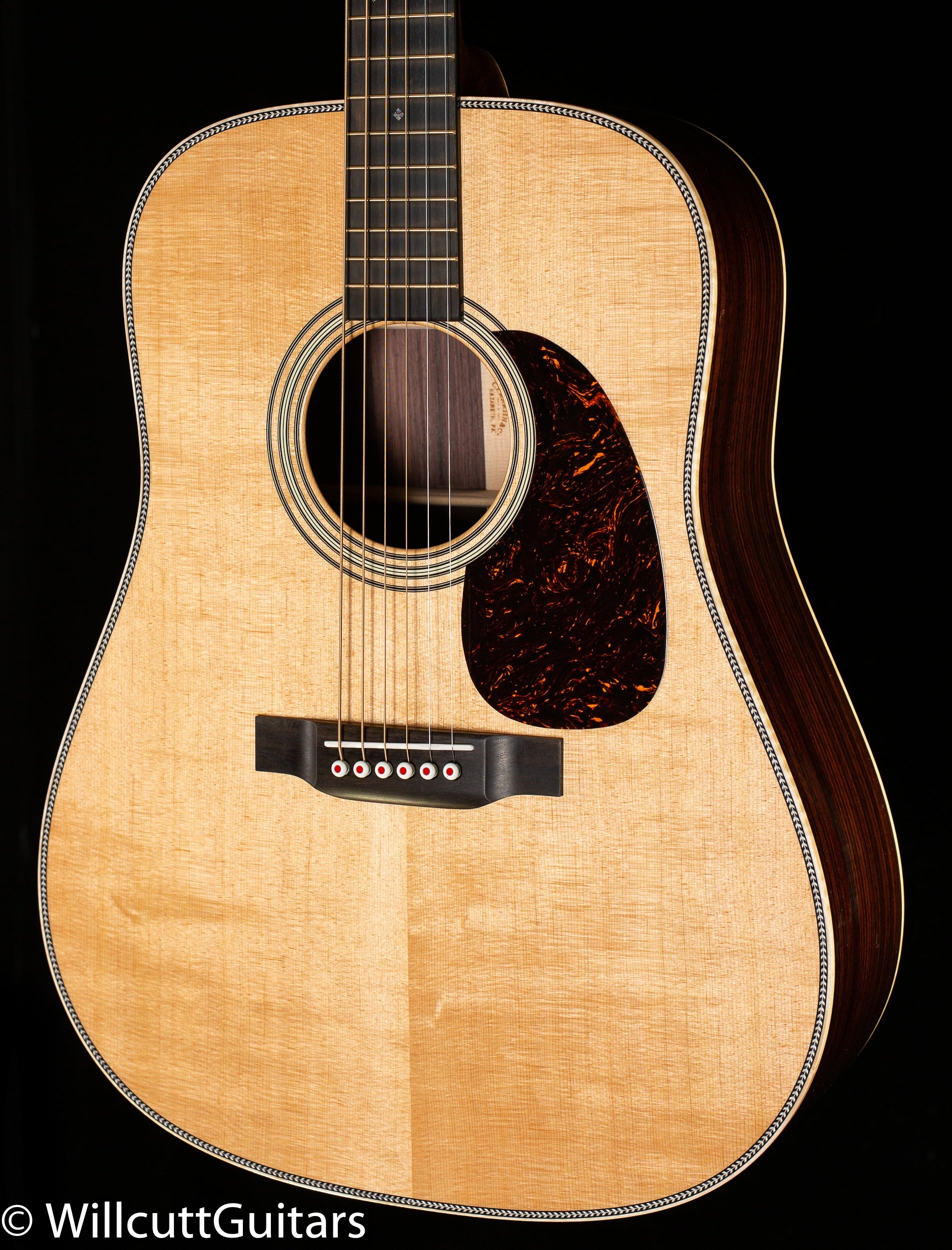 Martin D-28 Modern Deluxe (703)
