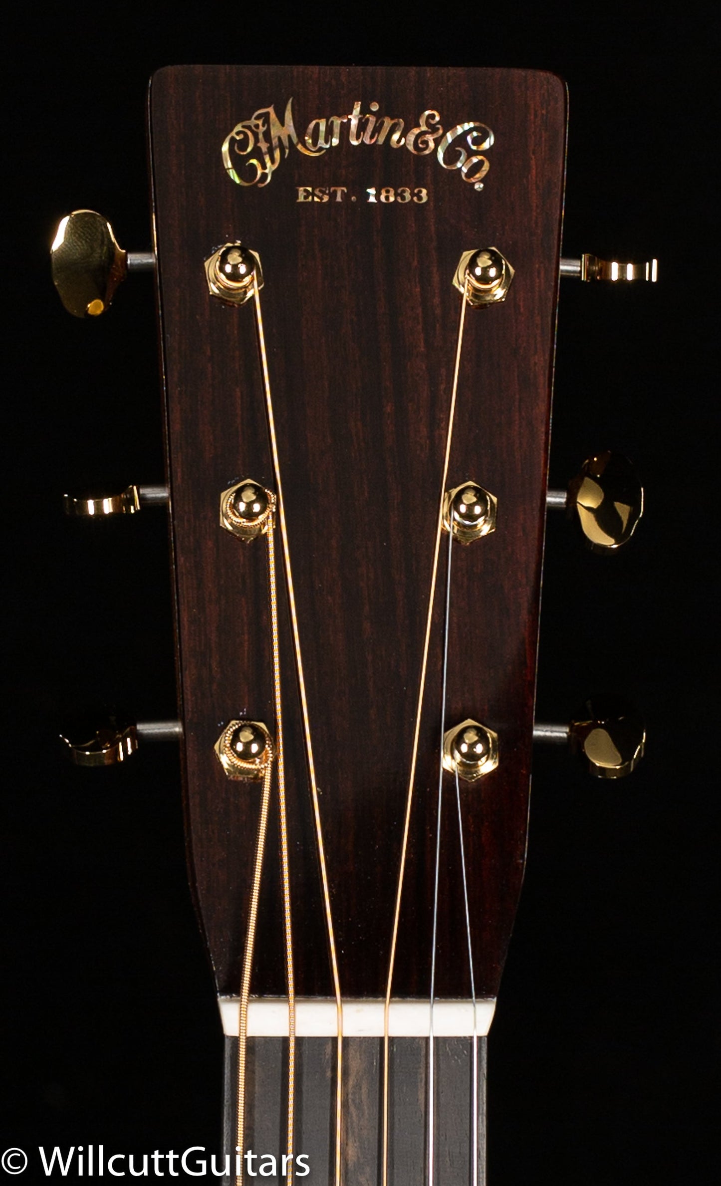 Martin D-28 Modern Deluxe (703)