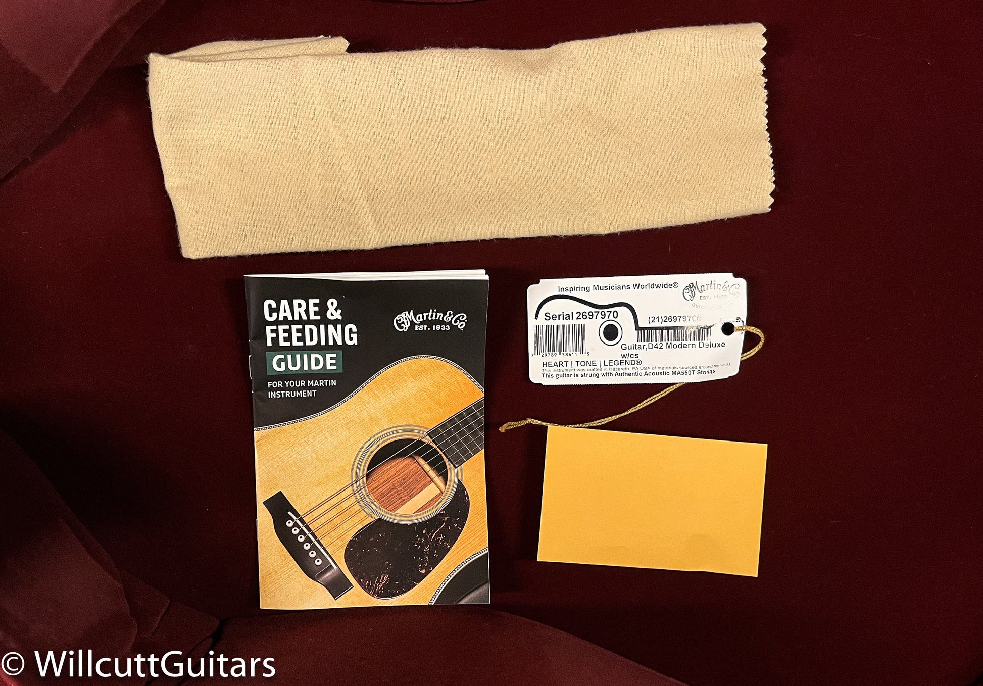 Martin D-42 Modern Deluxe (970)