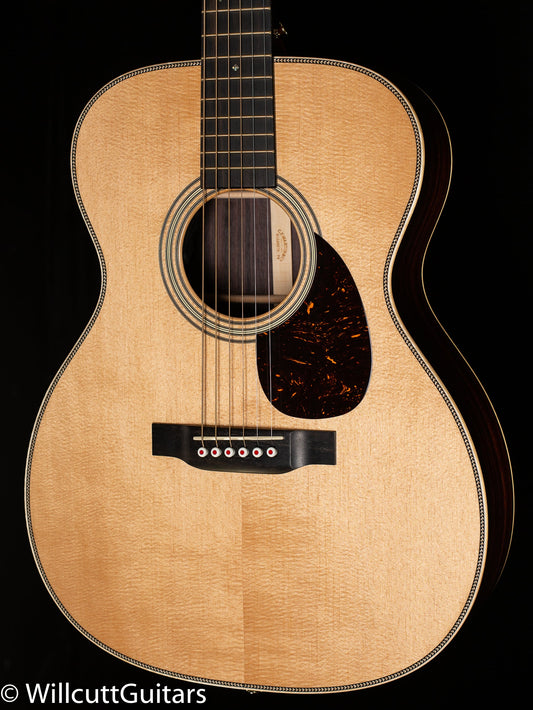 Martin OM-28E Modern Deluxe (834)