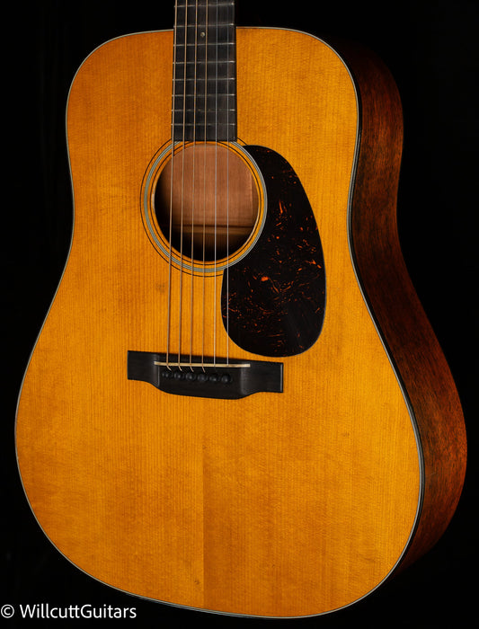 Martin D-18 Authentic 1937 VTS Aged (221)