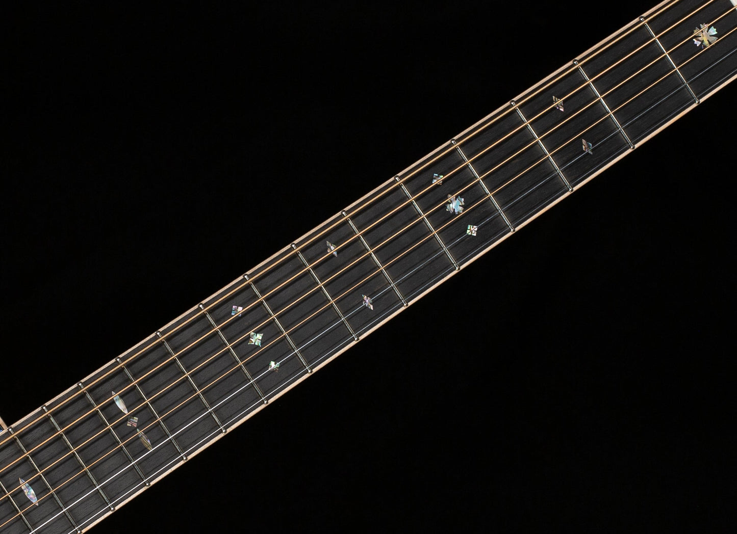 Martin Custom Shop Willcutt Exclusive Dreadnought High Altitude Swiss Spruce/Wild Grain East Indian Rosewood  624)
