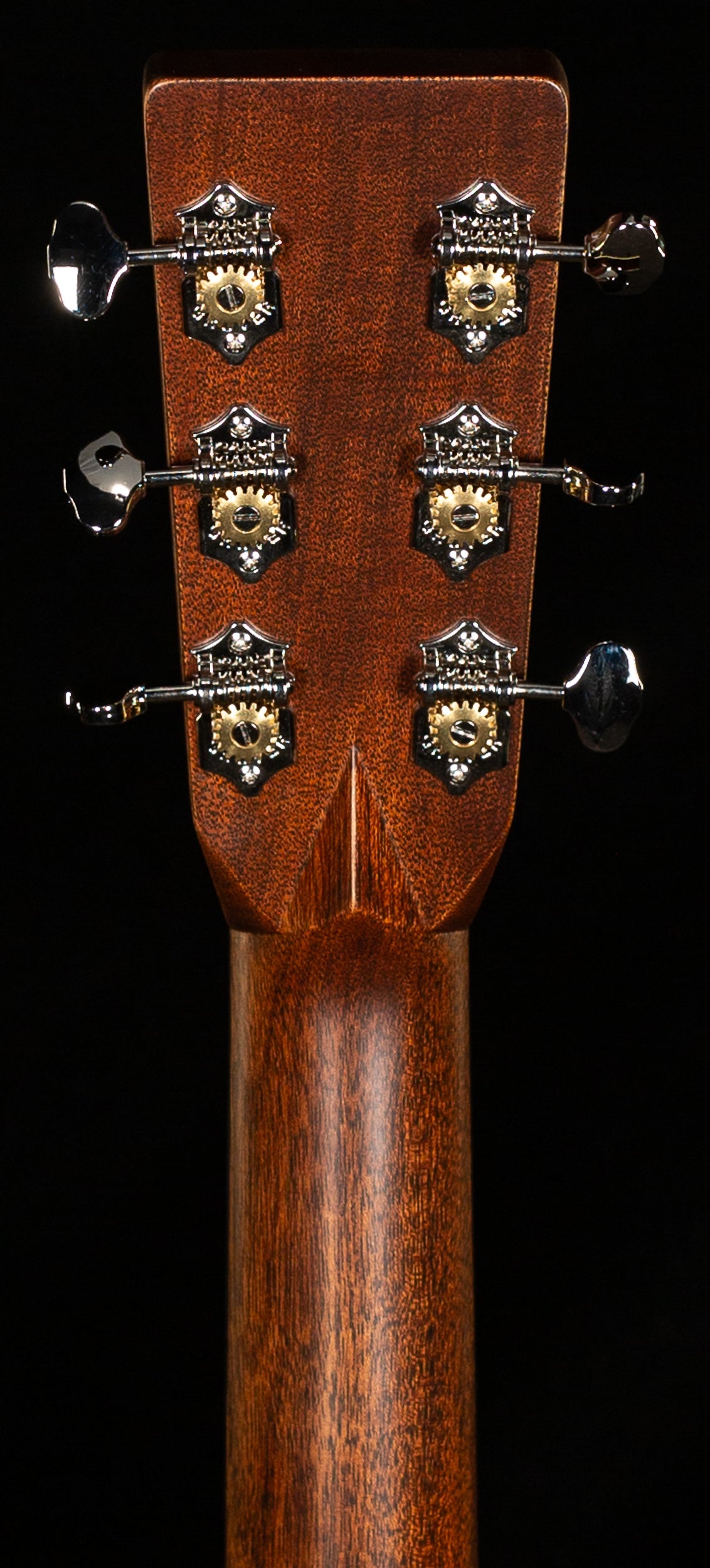 Martin Custom Shop 28 Style Dreadnought Willcutt Exclusive Large Soundhole Adirondack (260)